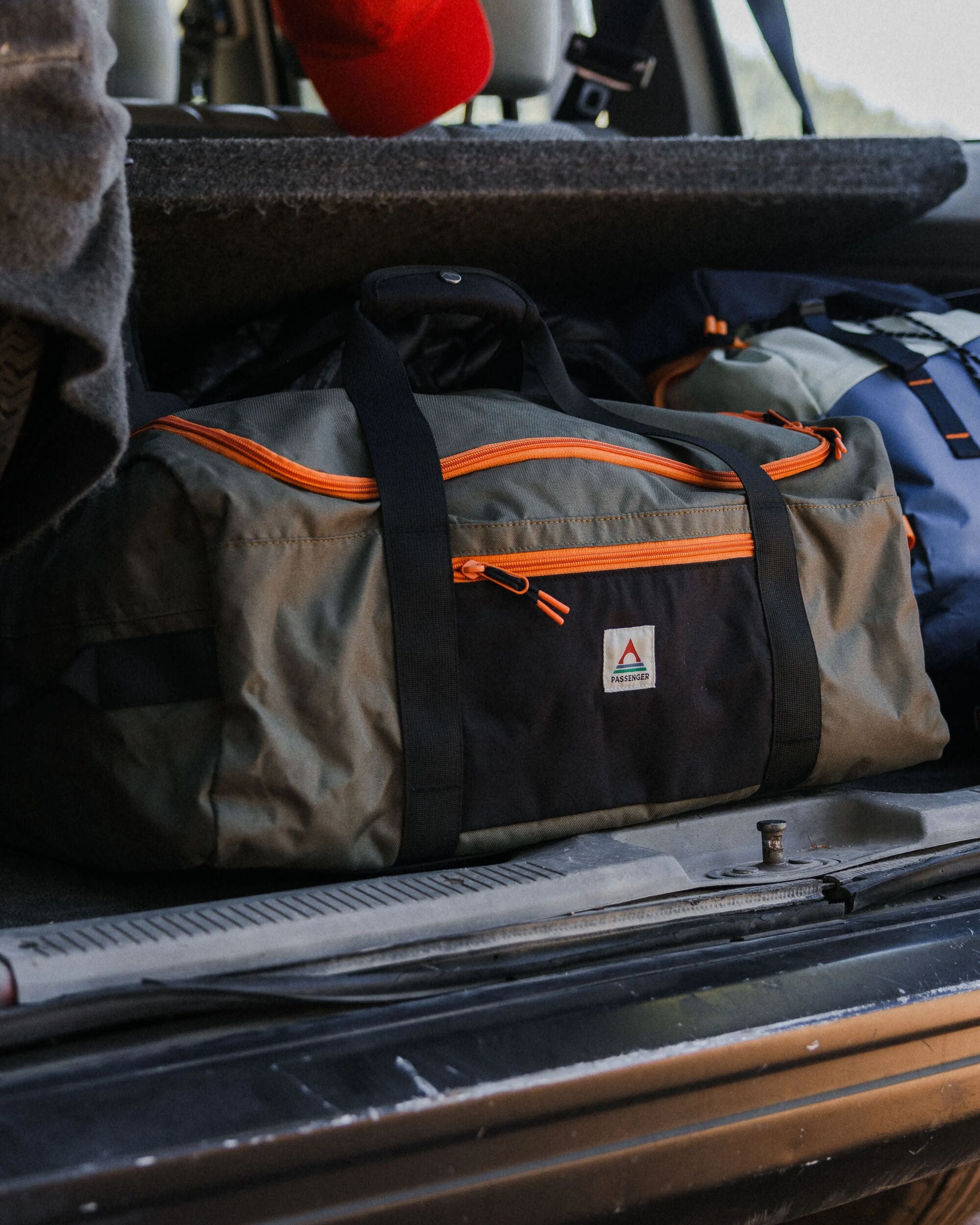 Boondocker Recycled 30L Duffel - True Black/ Khaki
- Lifestyle