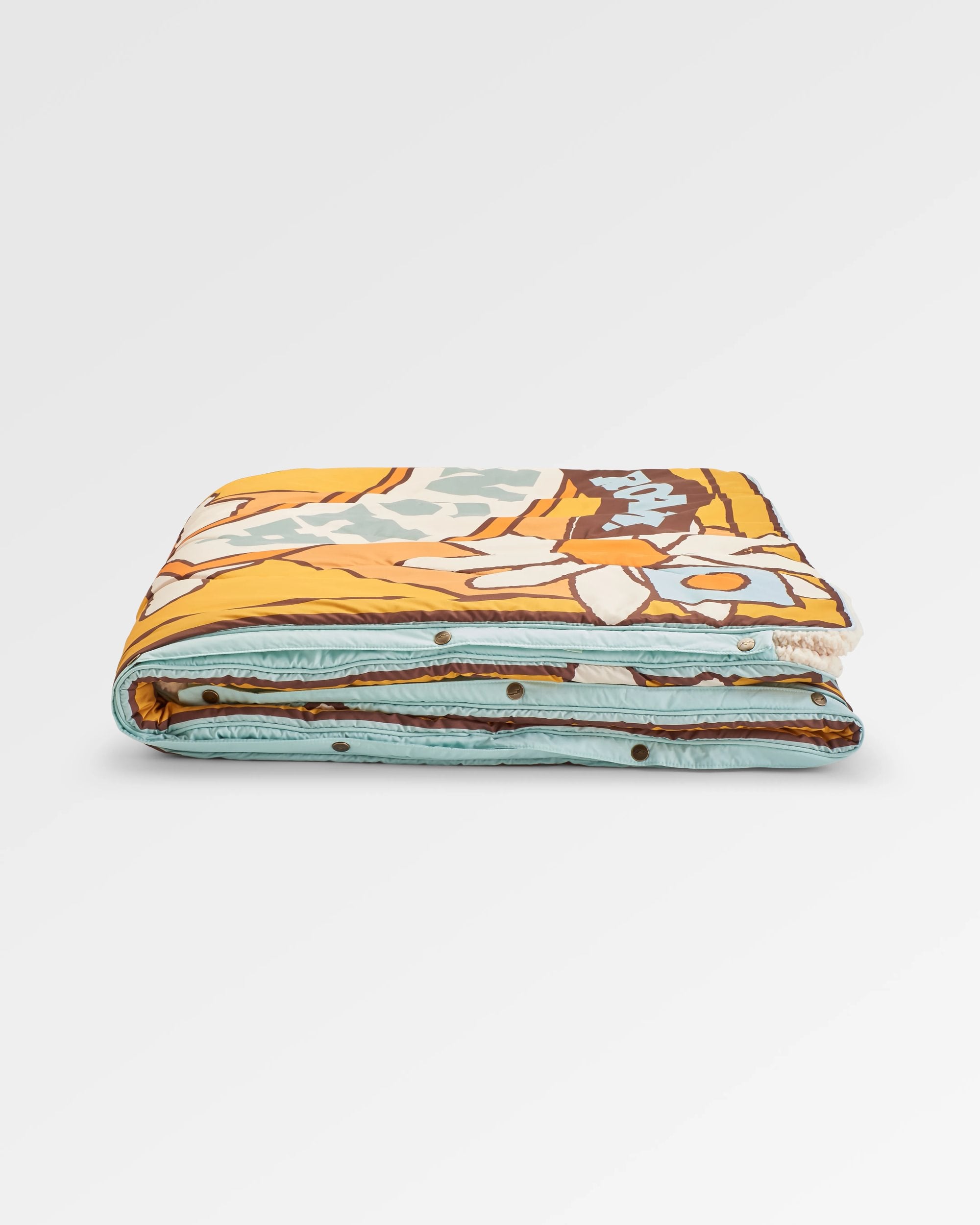 Cabin Recycled Sherpa Blanket - Seasonal Graphic/ Birch - Flatlay