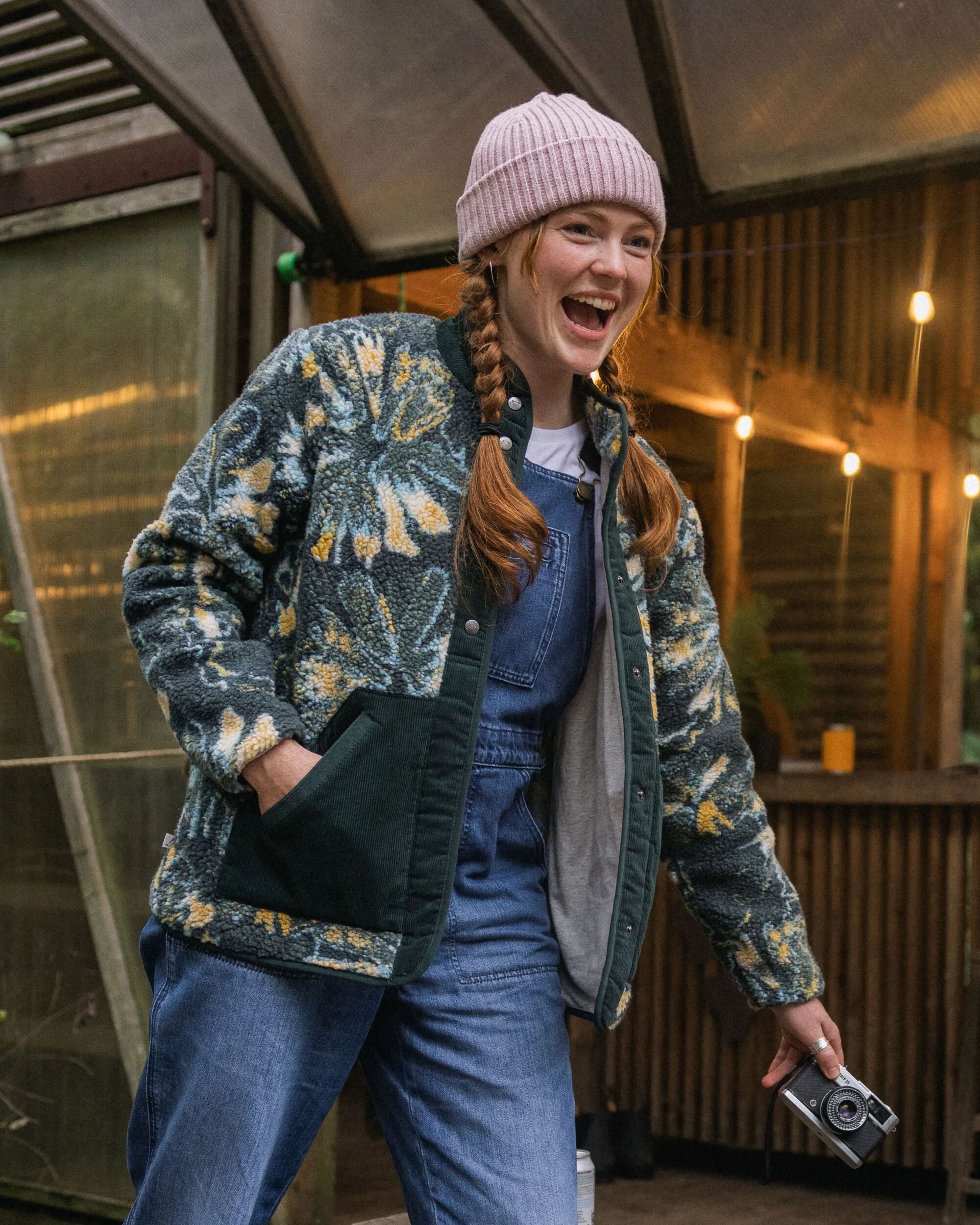 Clover Recycled Cotton-Lined Sherpa Fleece - Frost Dark Fern - Lifestyle