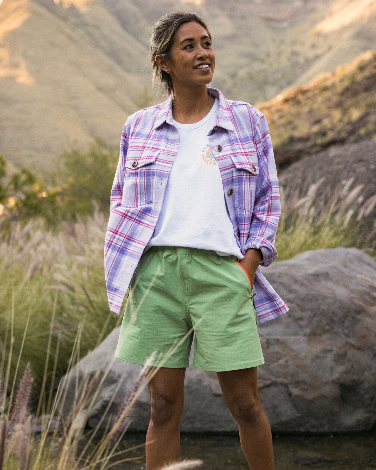 Flaris Netplus® All Purpose Short - Stem Green - Lifestyle