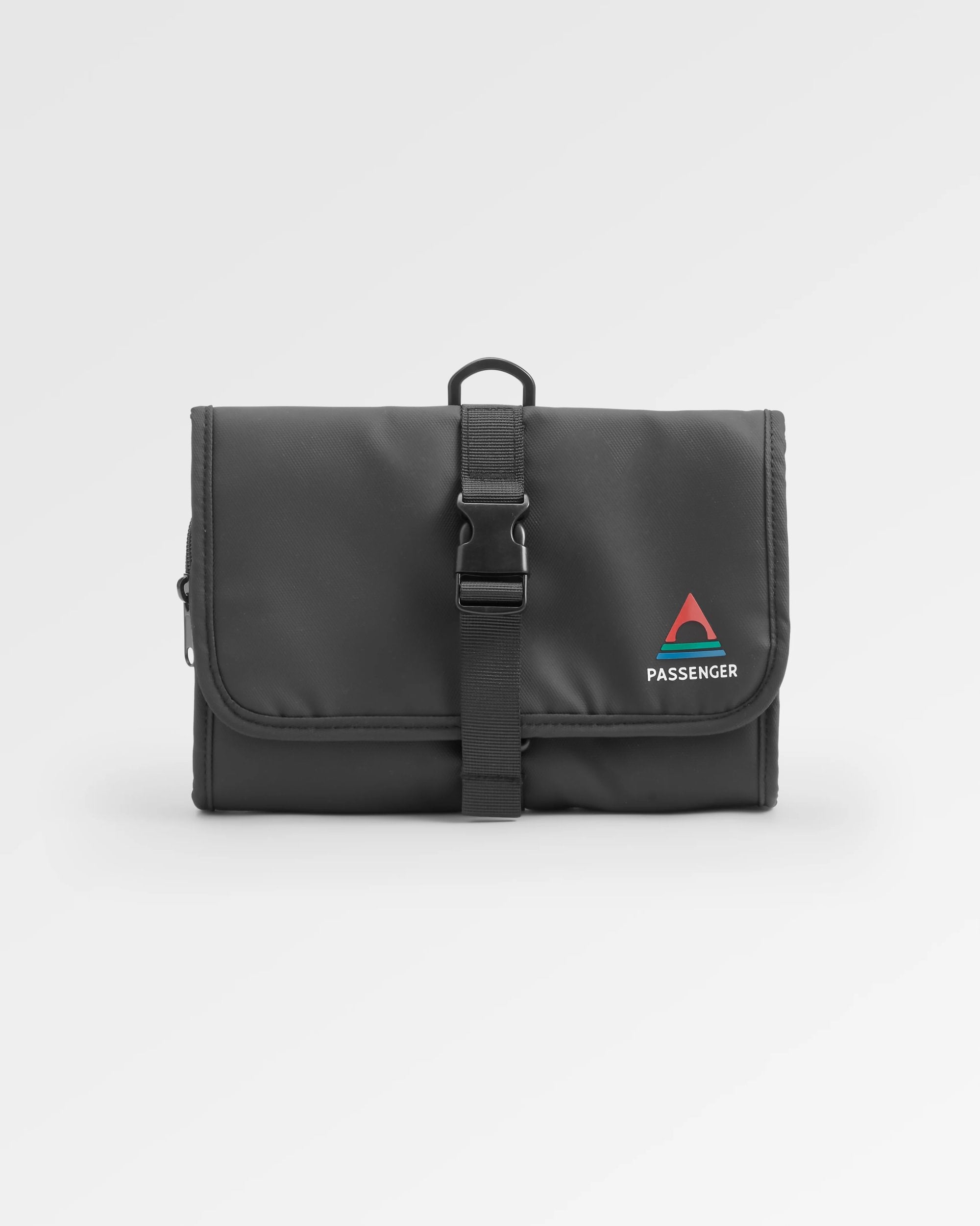 Drop Recycled Wash Kit - Black - Flatlay