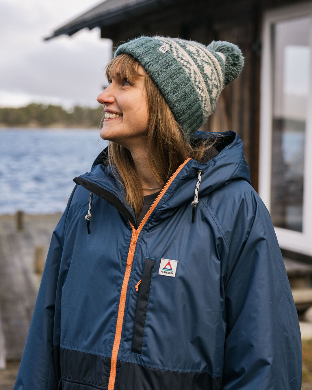 Womens_Waves Recycled Sherpa-Lined Changing Robe - Dark Denim/ Deep Navy