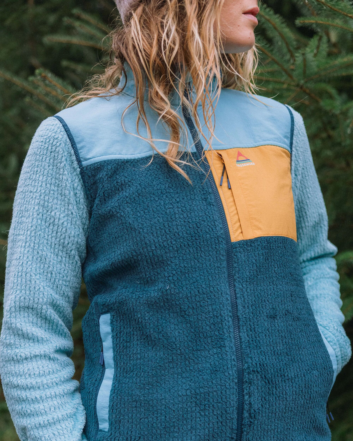 Venturescape Women's Fleece - Retro Blue/Tidal Blue - Lifestyle