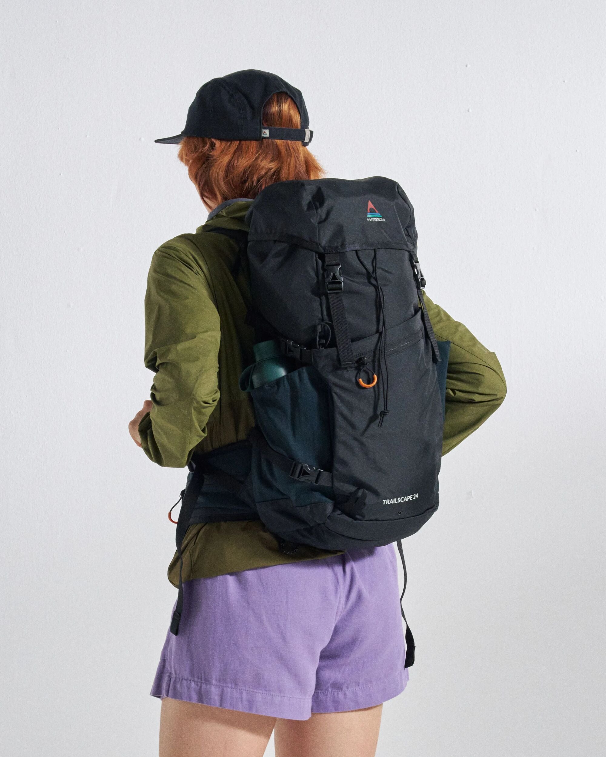 Trailscape 18L Backpack - Black - Studio Model - Female