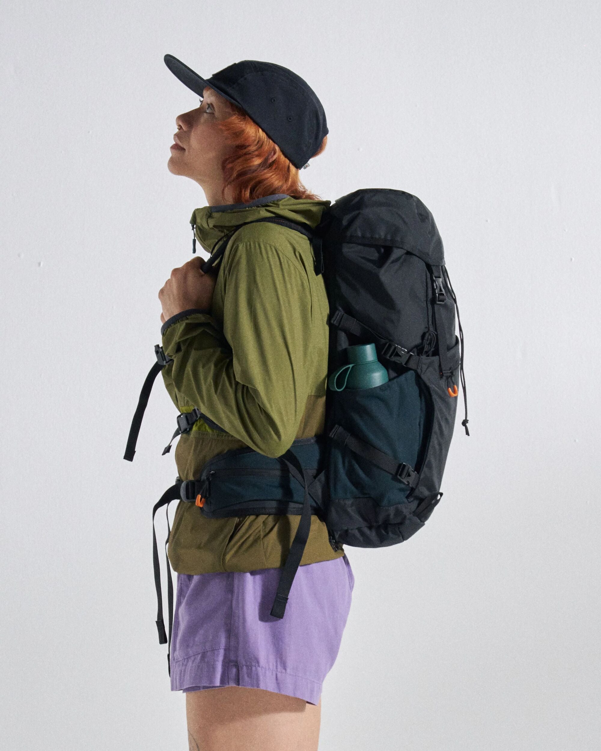 Trailscape 18L Backpack - Black - Studio Model - Female