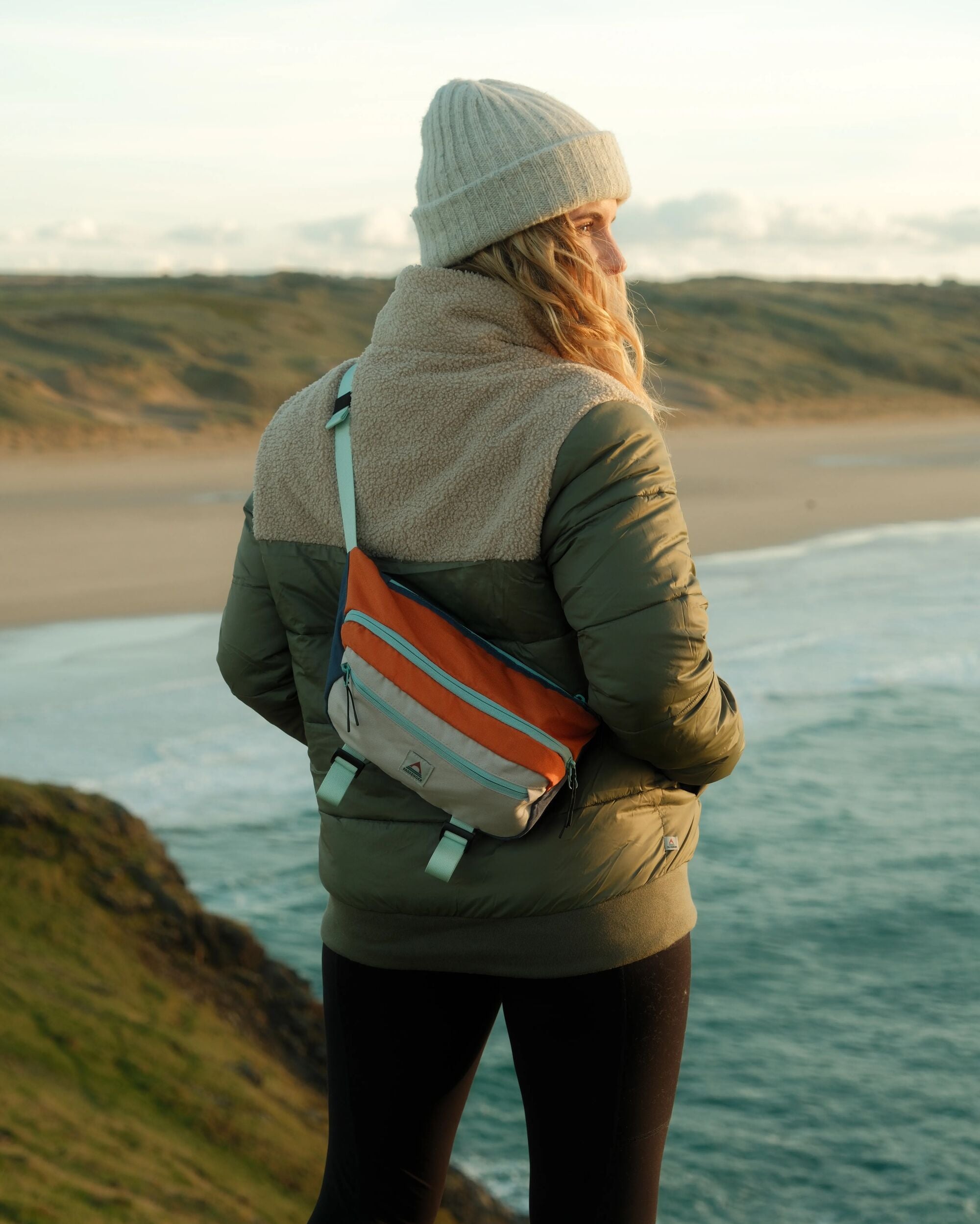 Inspire Insulated Jacket - Dusty Olive - Lifestyle