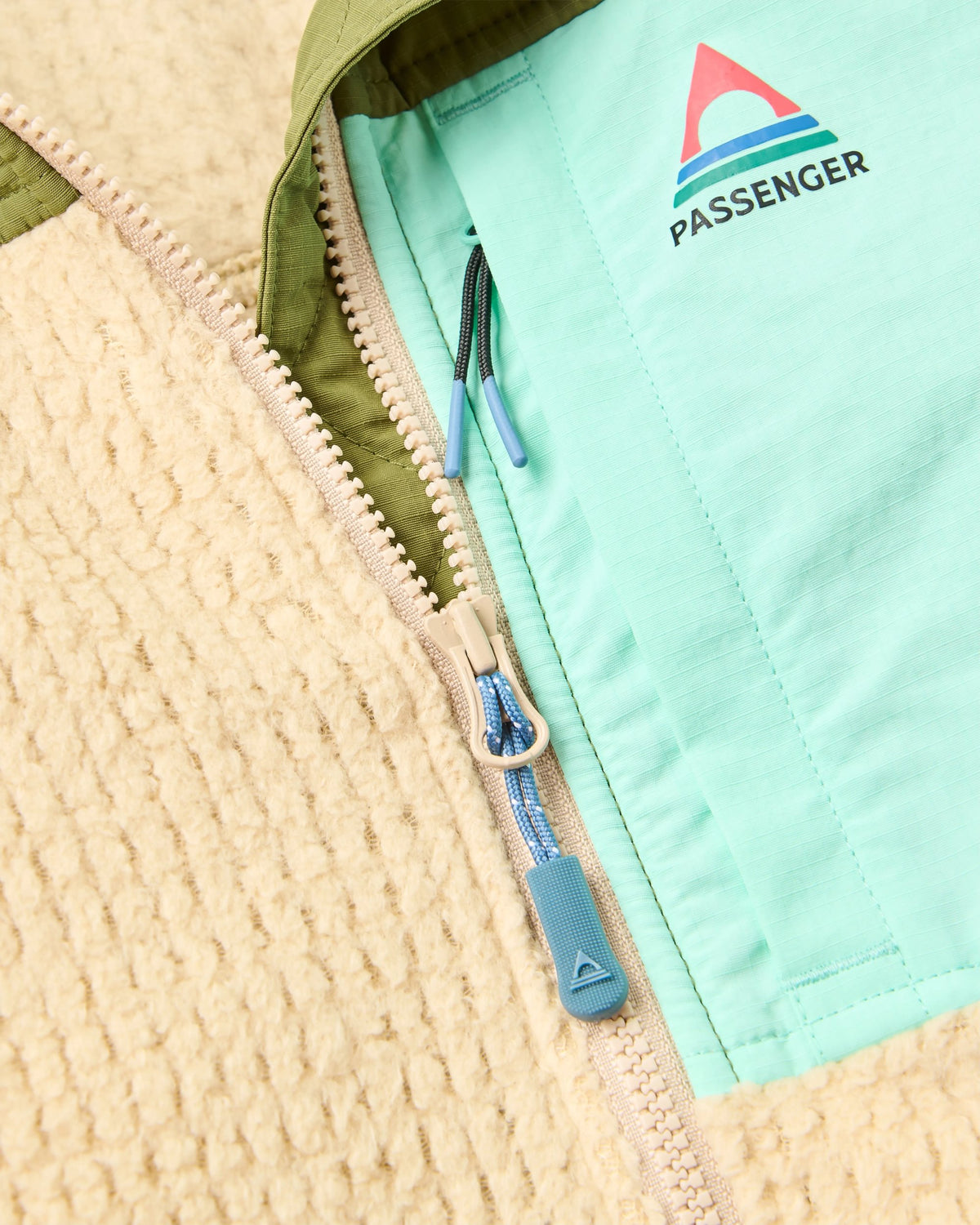 Venturescape Women's Recycled Vest - Desert/Clover - Flatlay