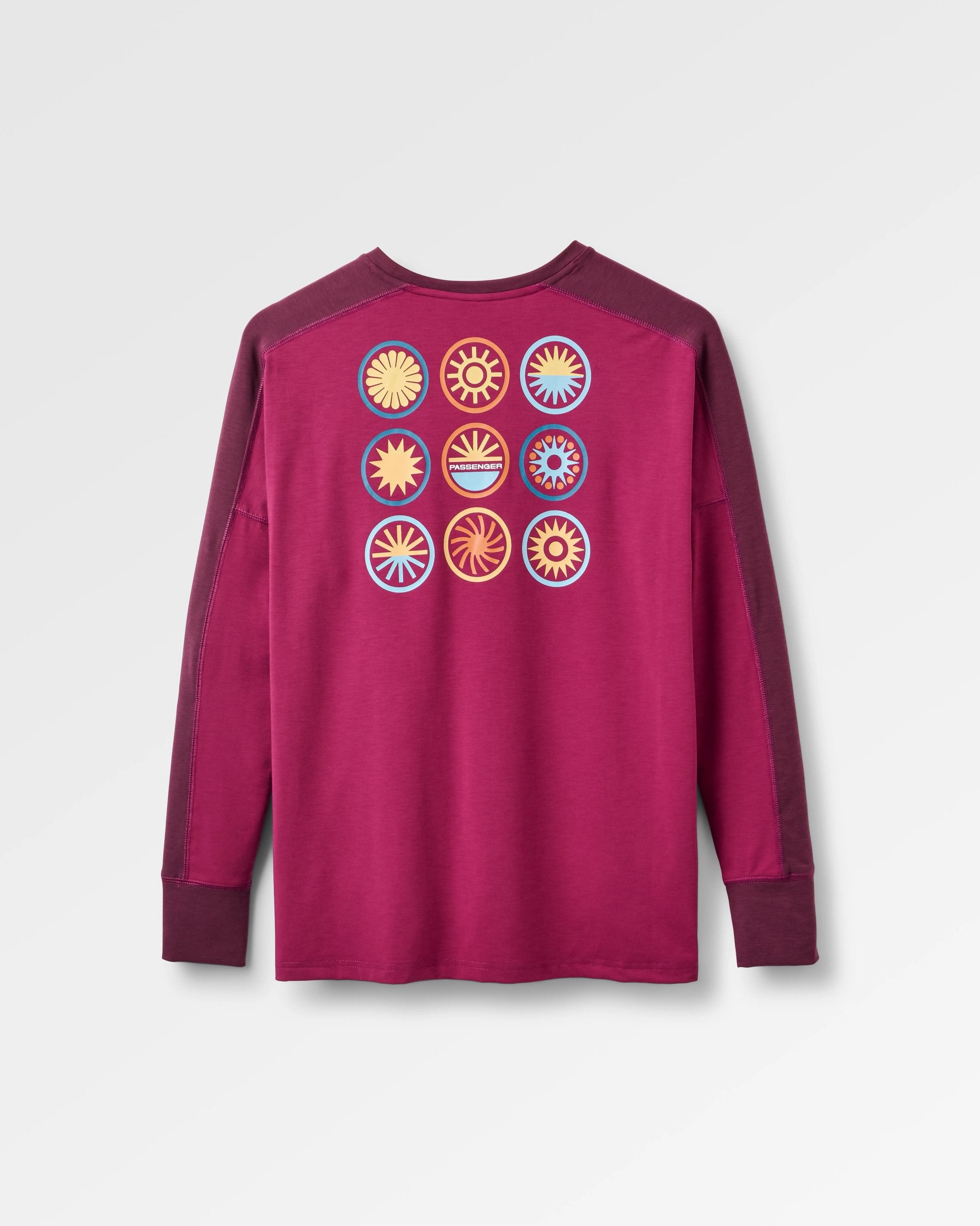 Chase The Light Active LS T-Shirt - Wild Berry - Flatlay