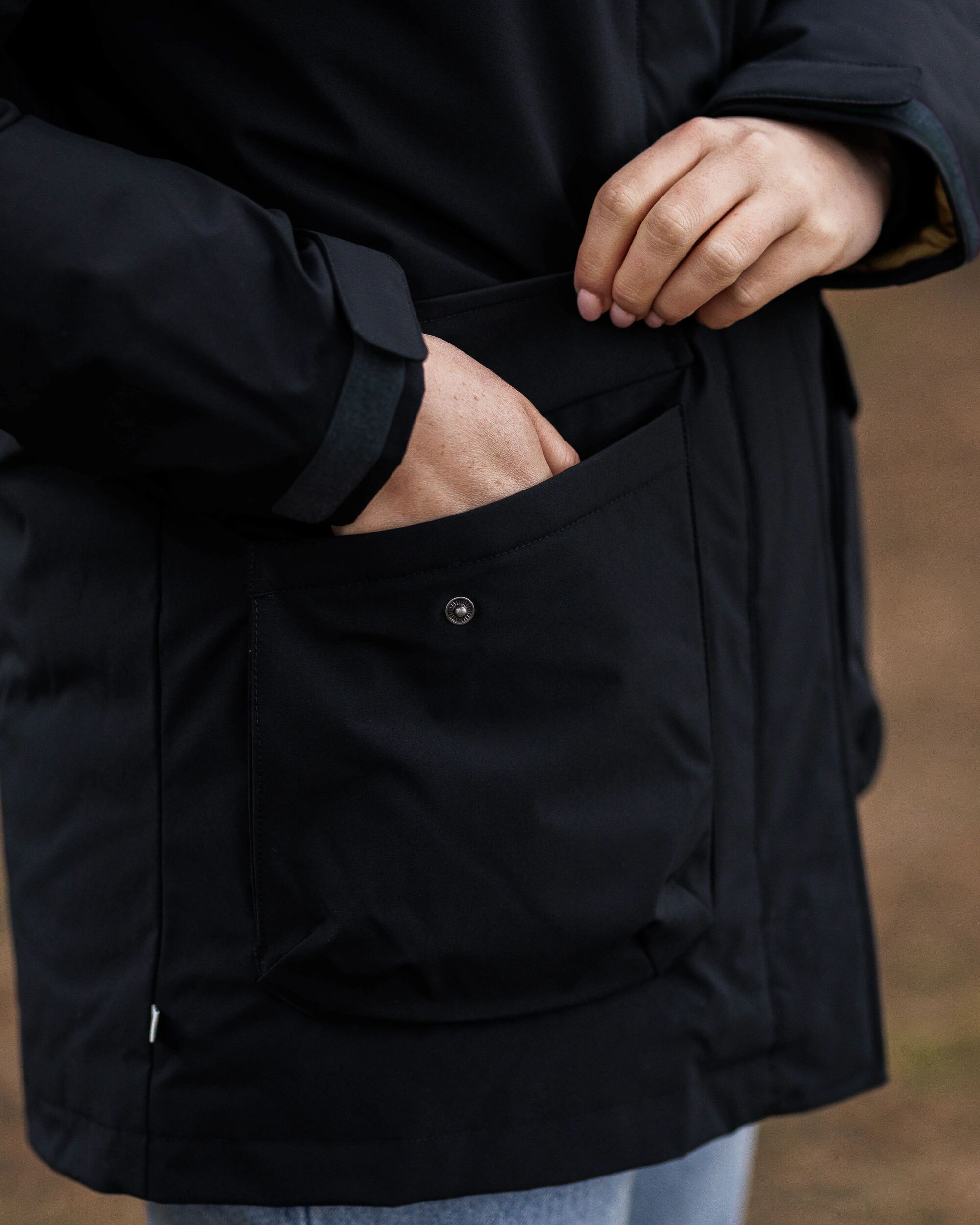 Alaska Recycled Insulated Parka - Black - Lifestyle