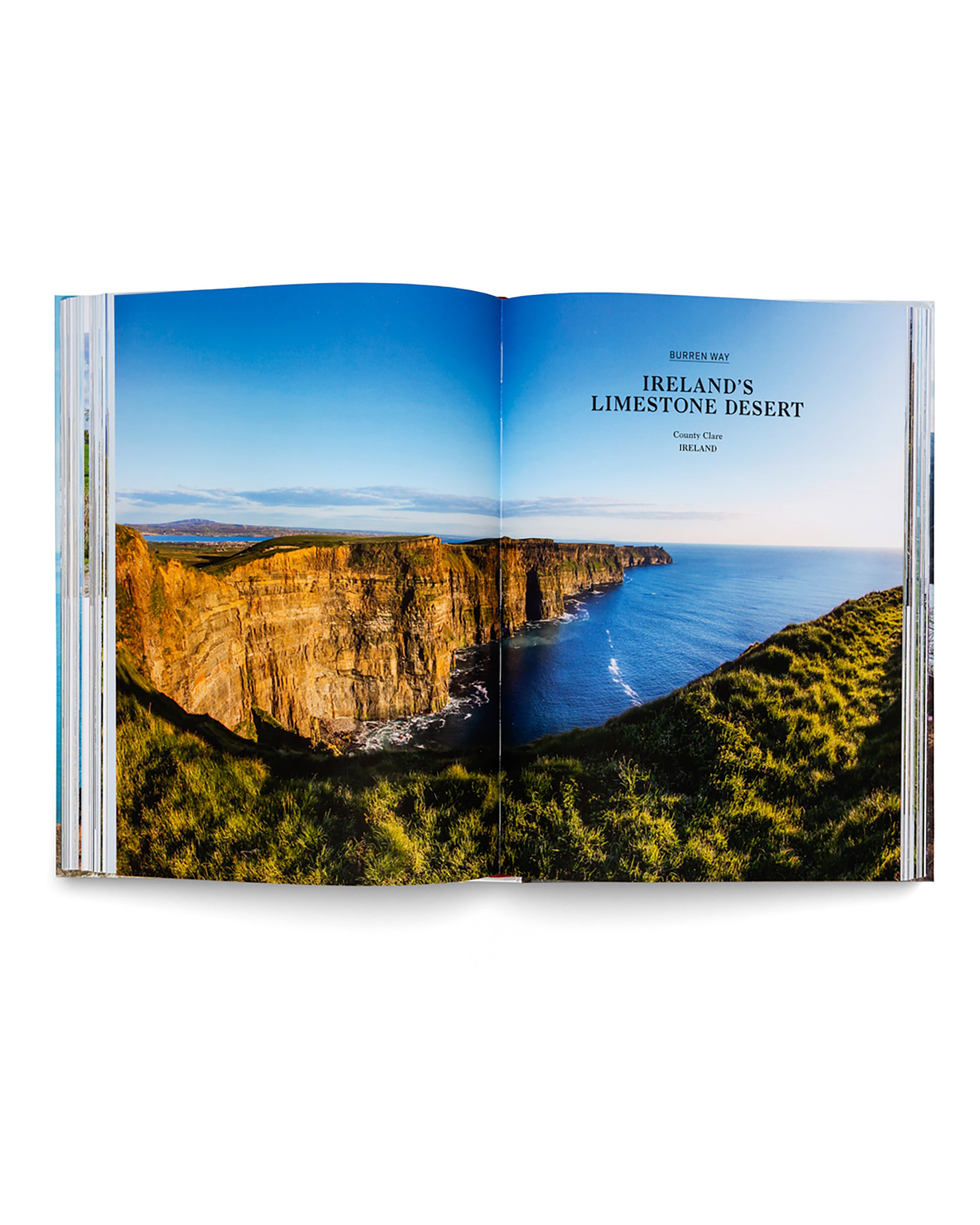 Wanderlust British & Irish Isles - Flatlay