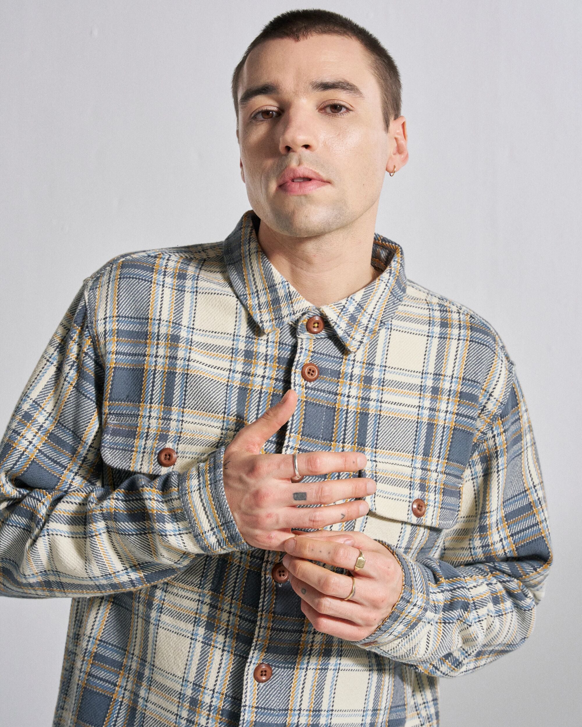 Island Twill Shirt - Off White Check - Studio Model