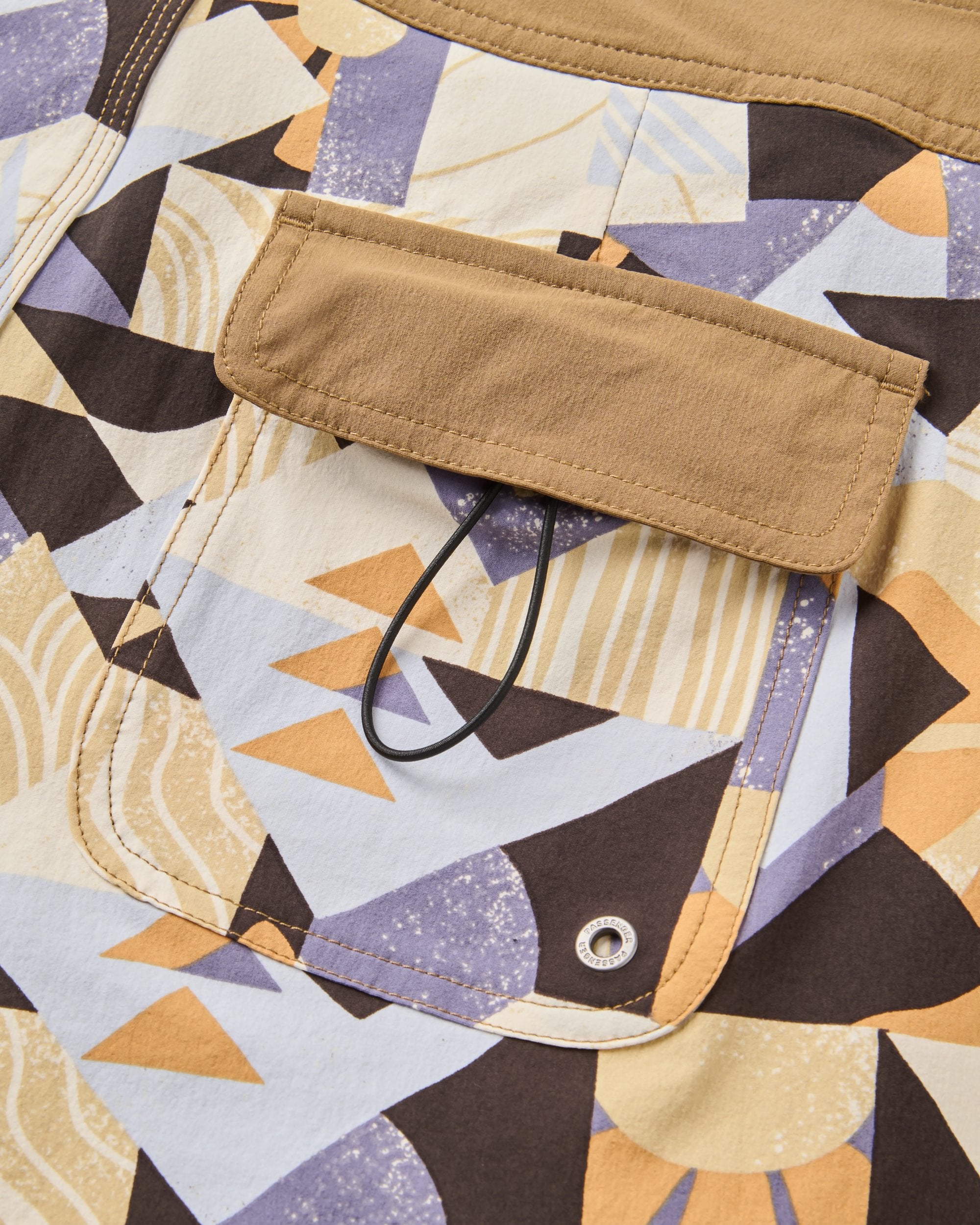 "Cruiser Boardshort - 21""" - Sun Patch Desert - Flatlay