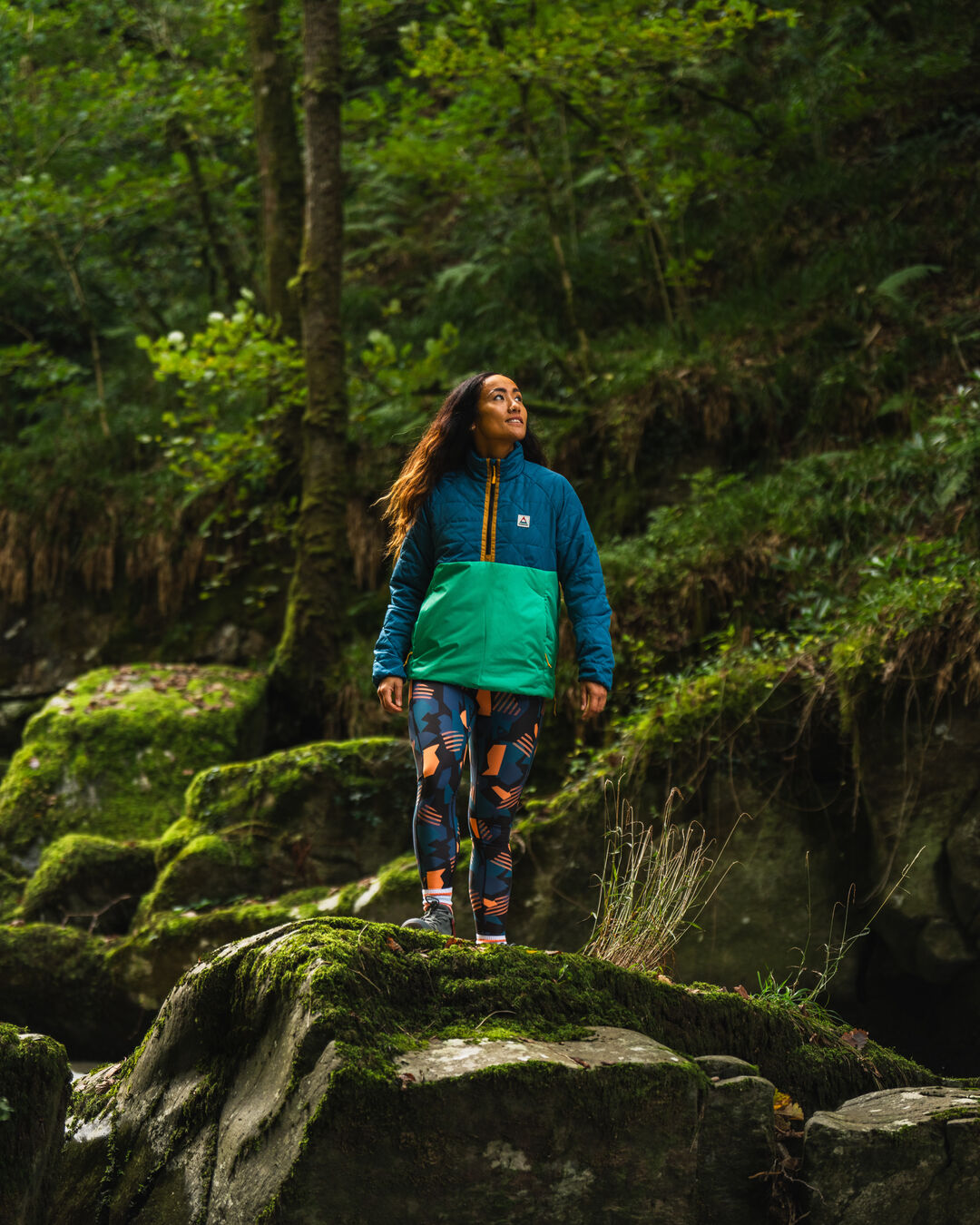 Trace Recycled Thermore® Insulated Jacket - Corsair Blue/ Jungle Green - Lifestyle