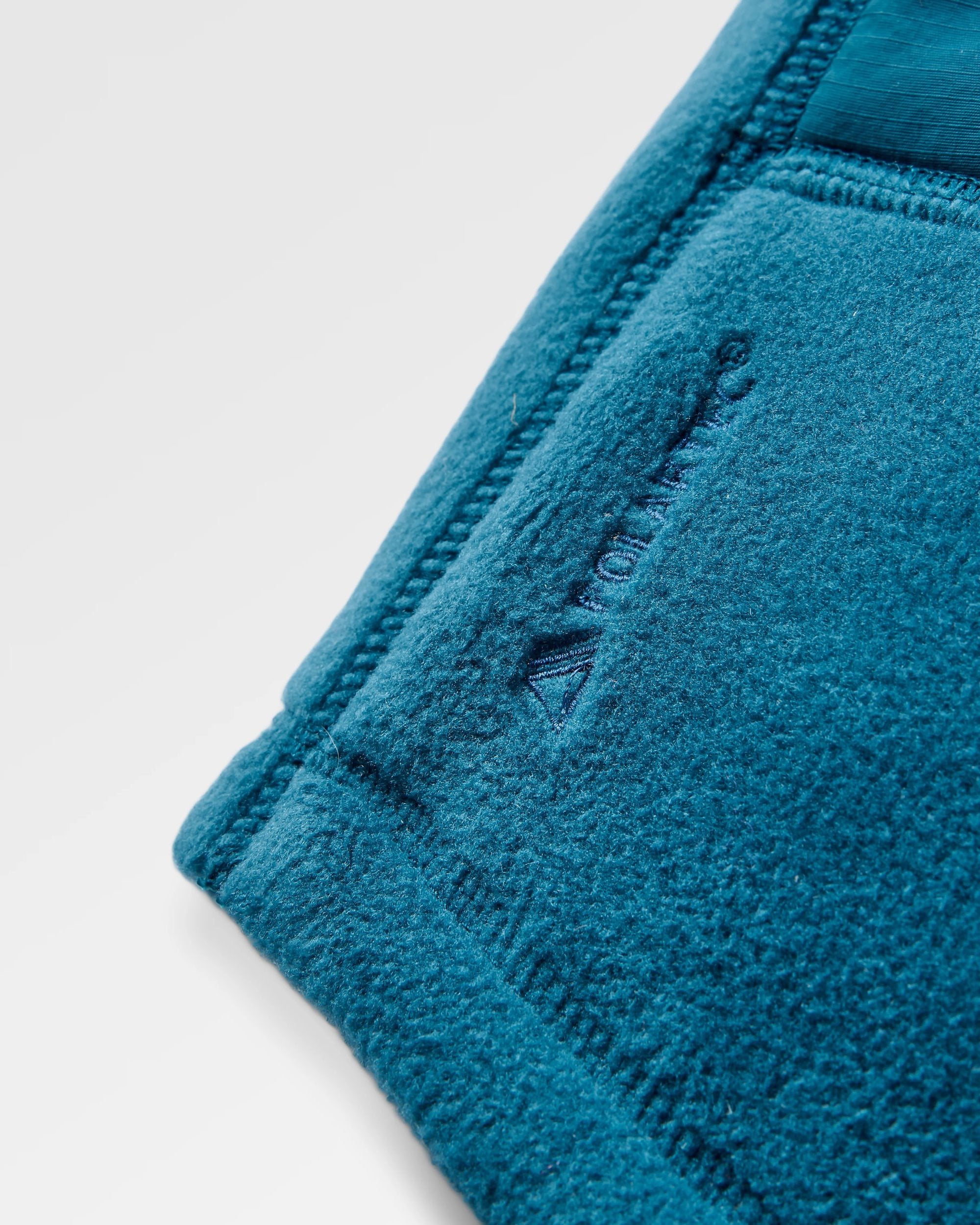 Snow Lodge Polartec® Hood - Tidal Blue - Flatlay