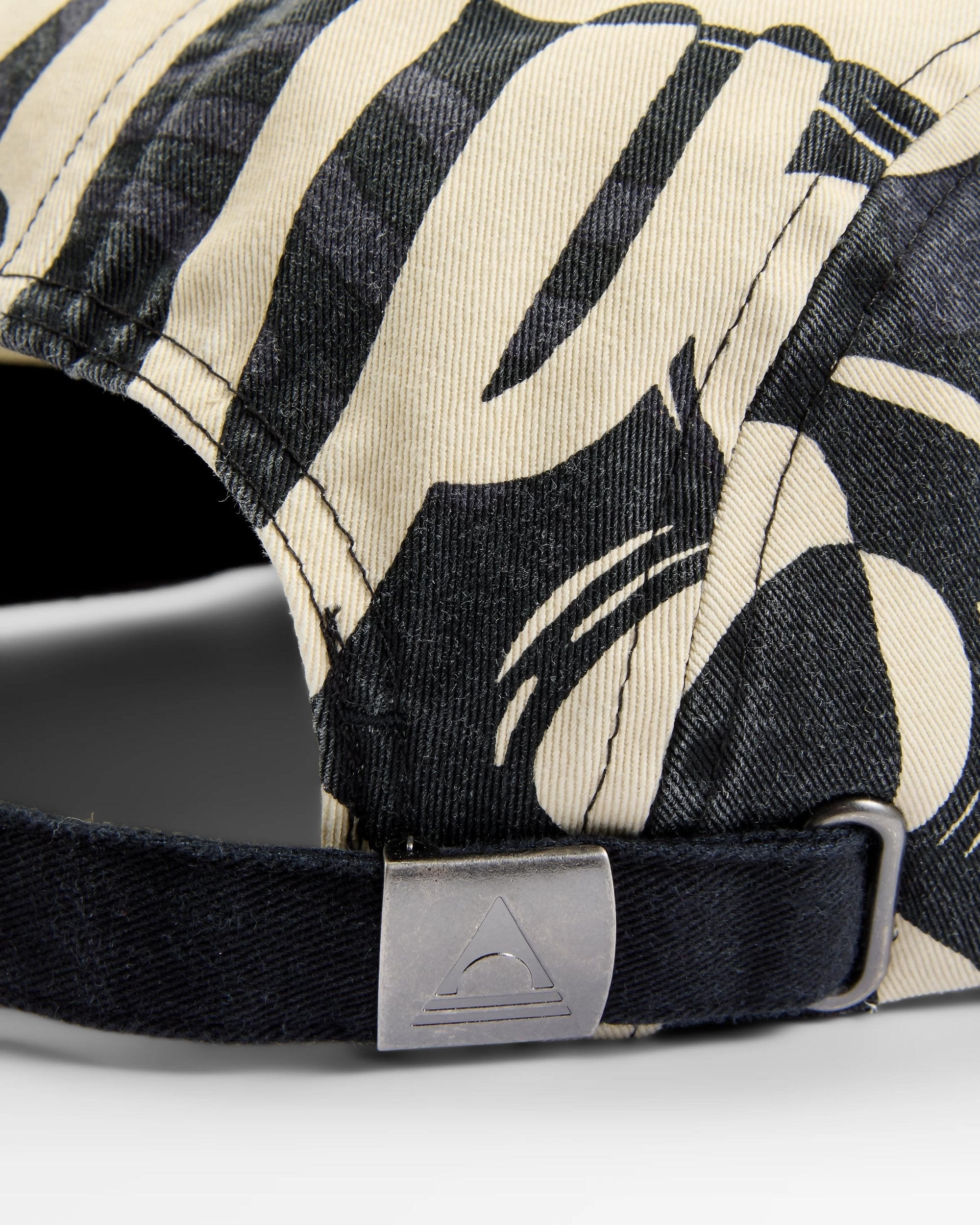 Coast 5 Panel Snapback Cap - Roam Further Black - Flatlay