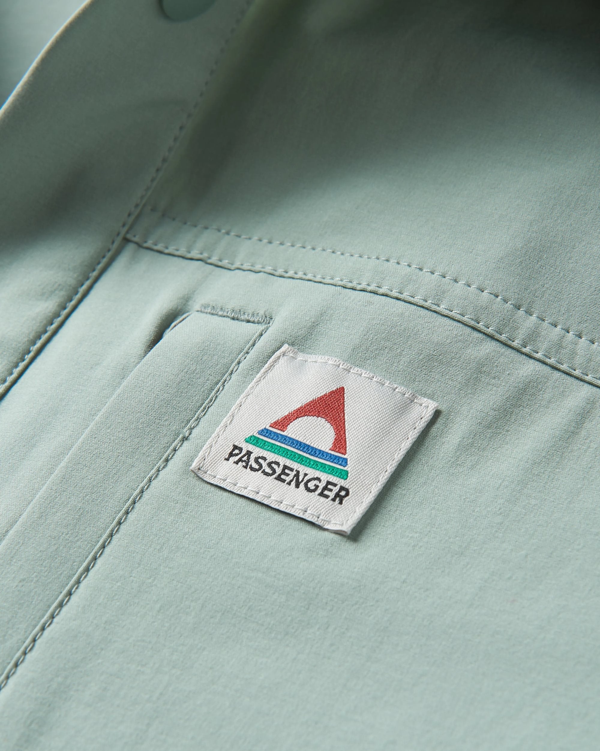 Traveller Stretch Shirt - Pistachio - Flatlay