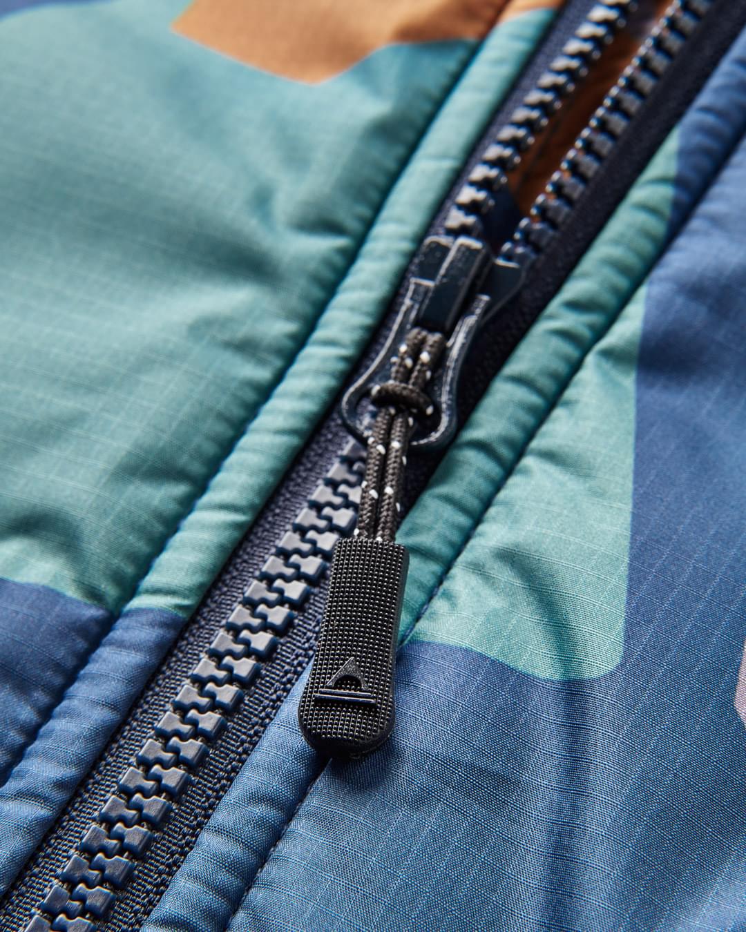 Waves Recycled Sherpa-Lined Changing Robe - Deep Blue Camo Pattern - Flatlay