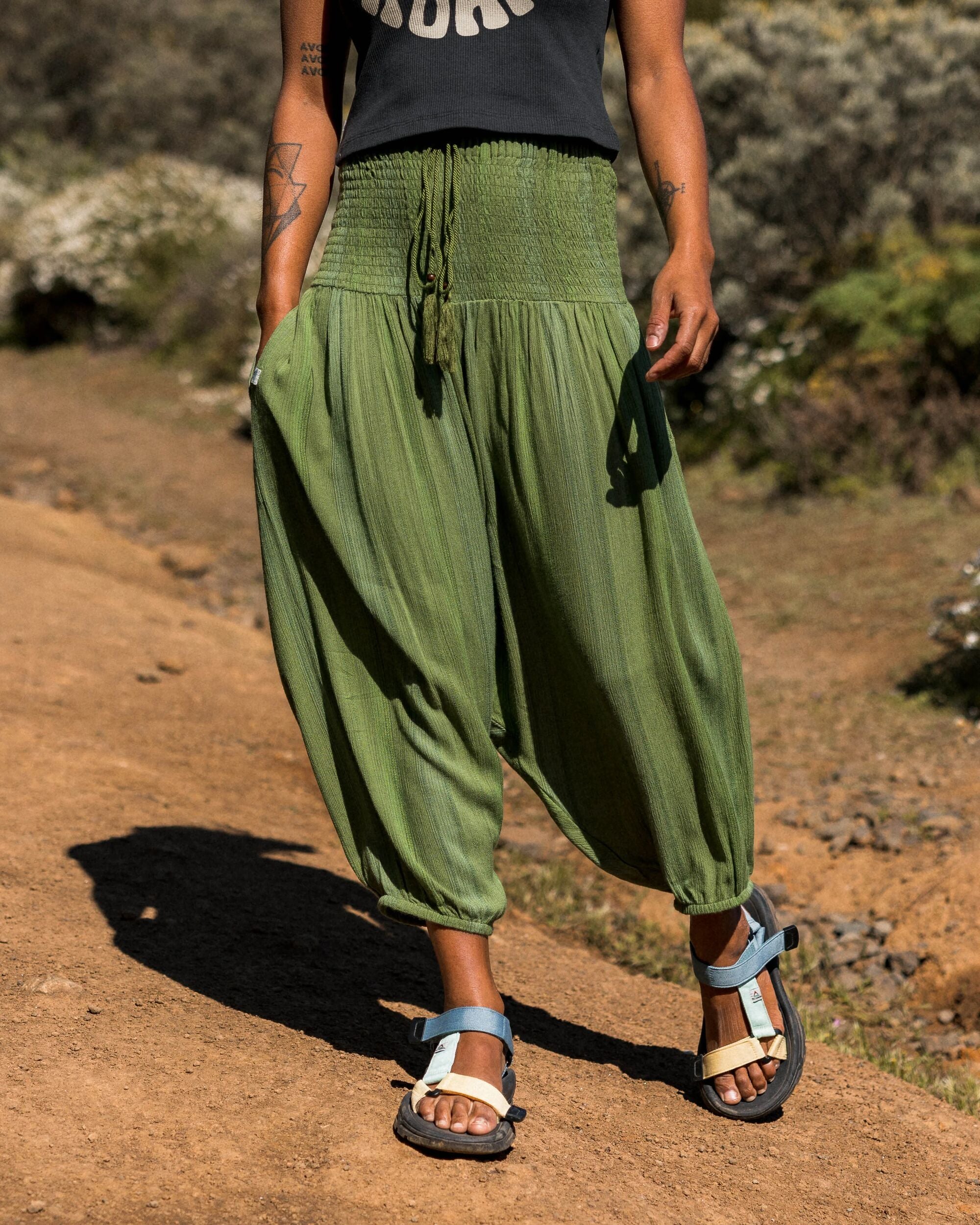 Daylily Loose Trouser - Stem Green Stripe - Lifestyle