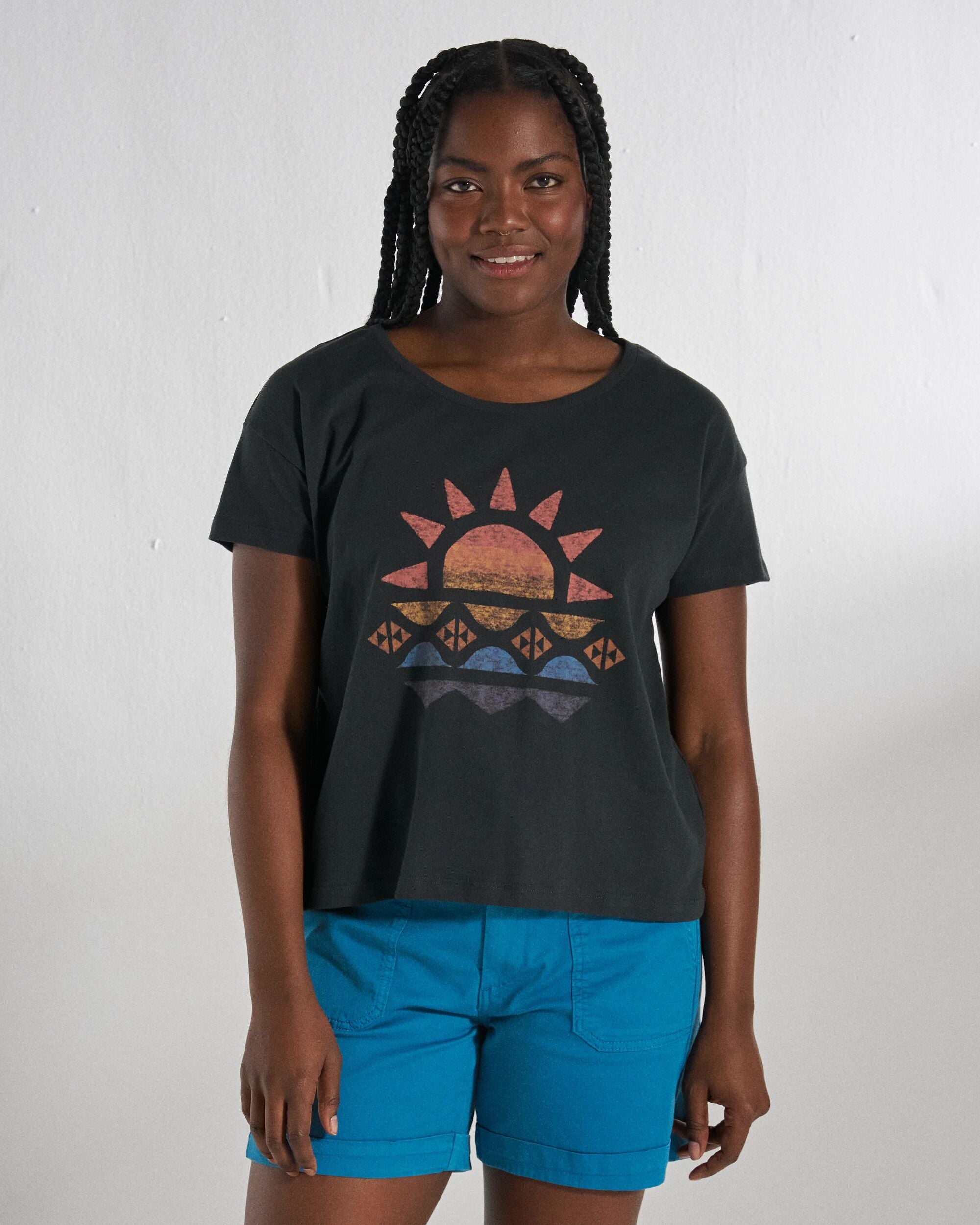 Sunray T-Shirt - Black - Studio Model