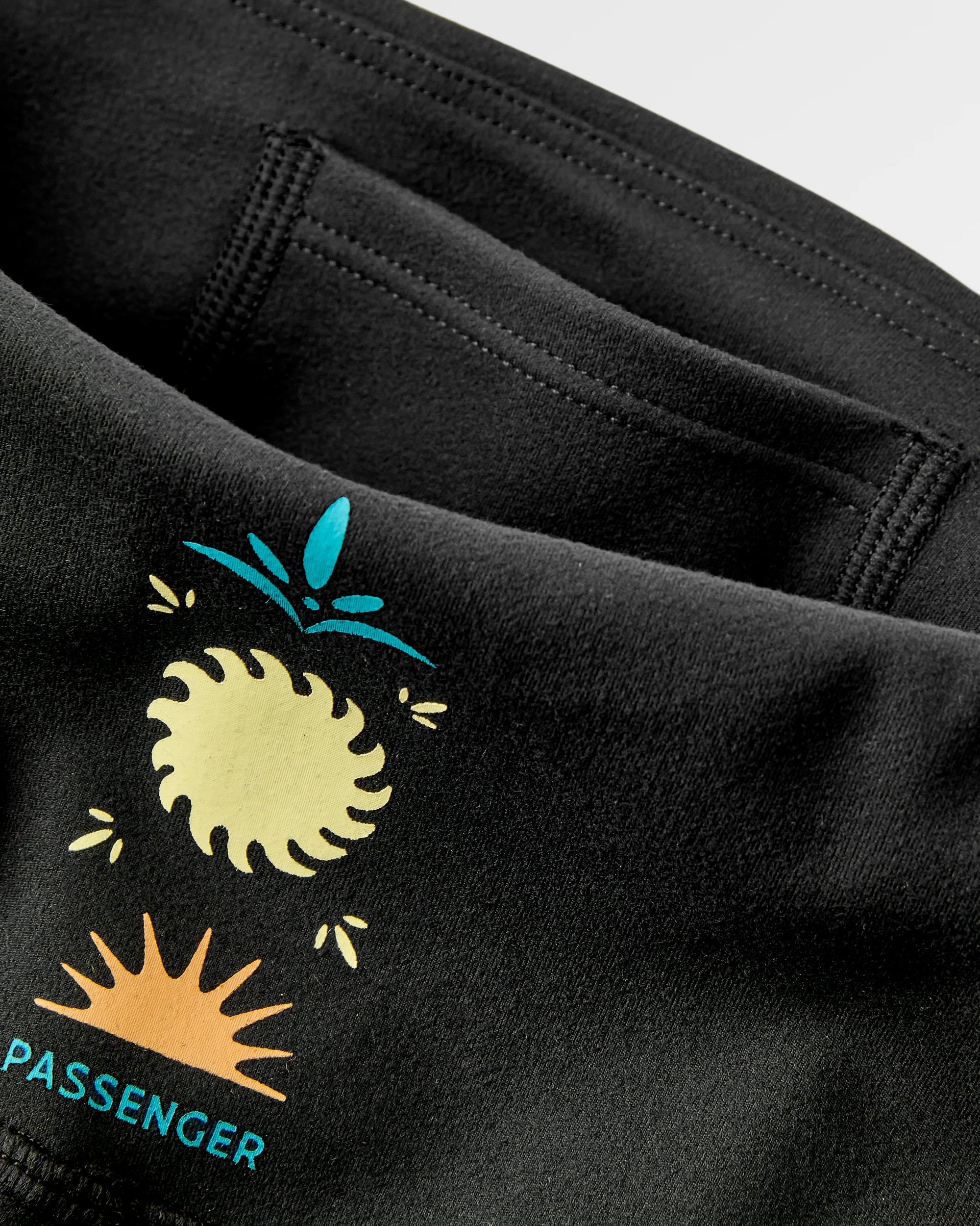 Womens Solscape Active Short - Black - Flatlay