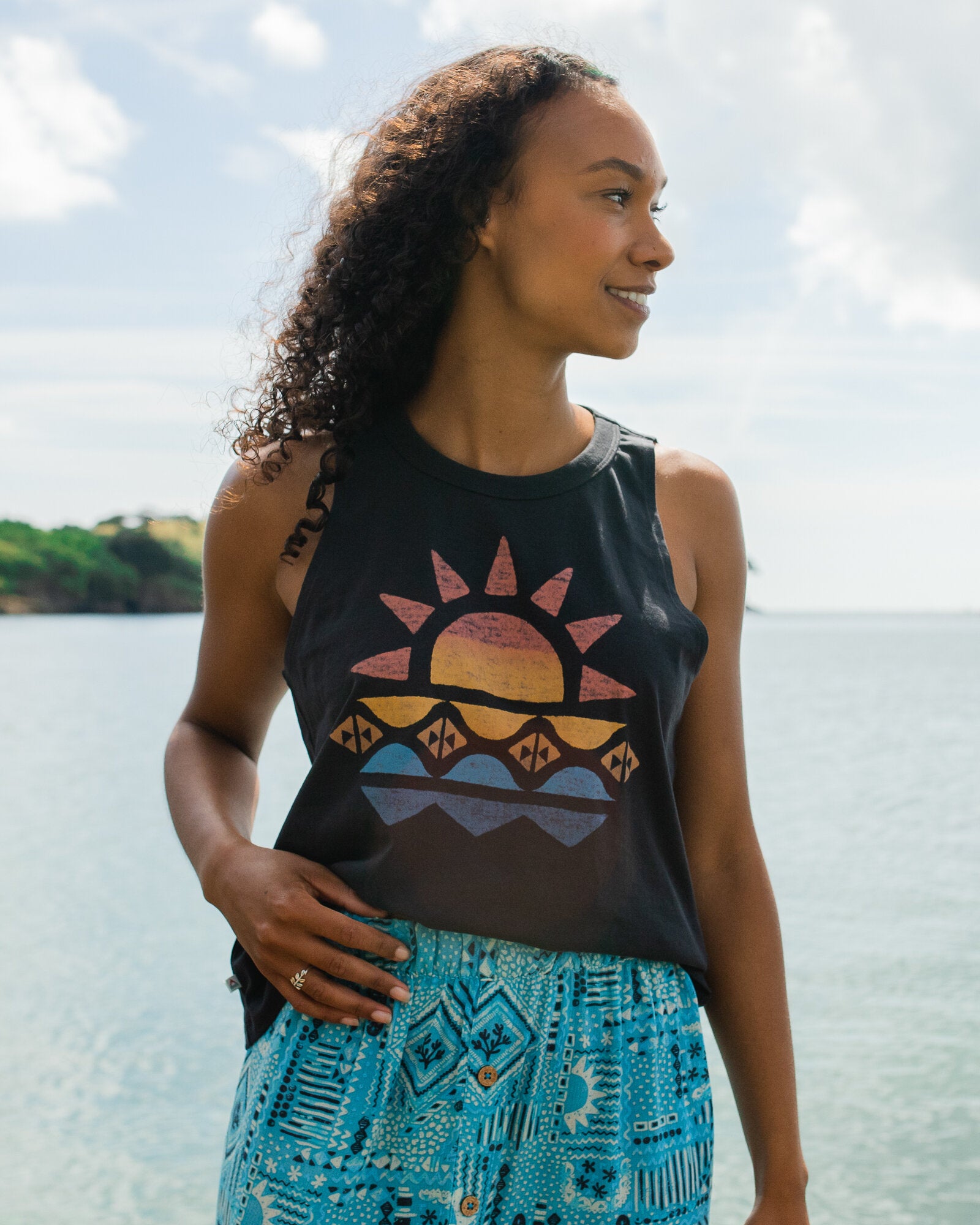 Sunray Vest - Black - Lifestyle