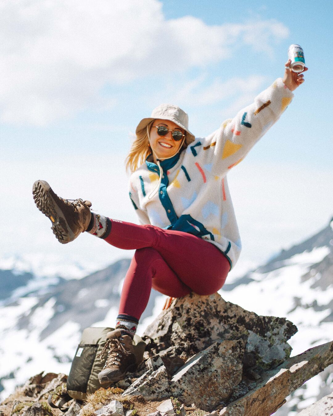 Clover Deep-Pile Sherpa Fleece - Off White Geo - Lifestyle