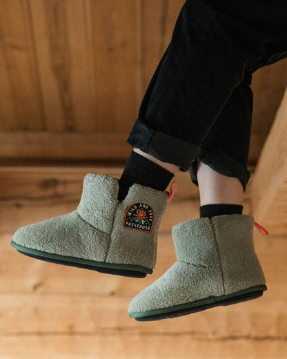 Hideaway Hut Slipper - Pistachio - Lifestyle