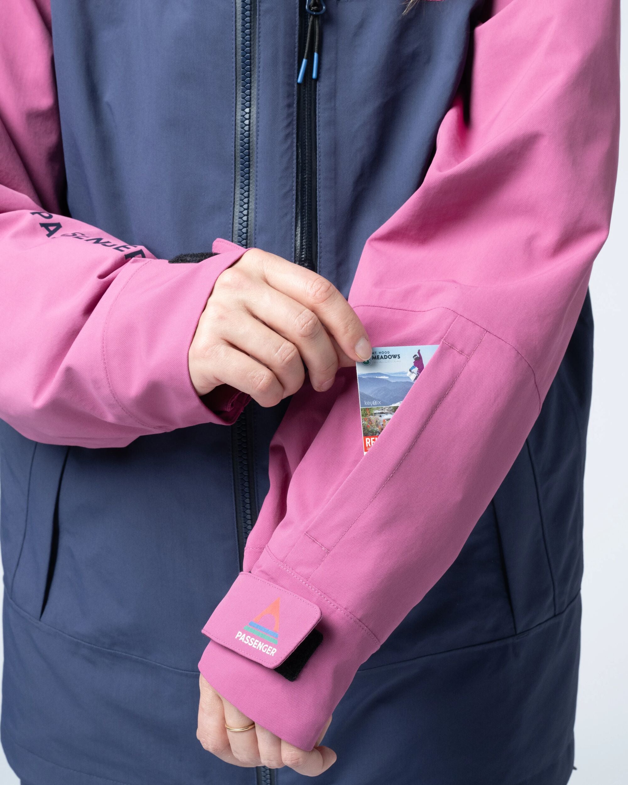 Snowscape Women's Recycled Jacket - Rich Navy - Flatlay