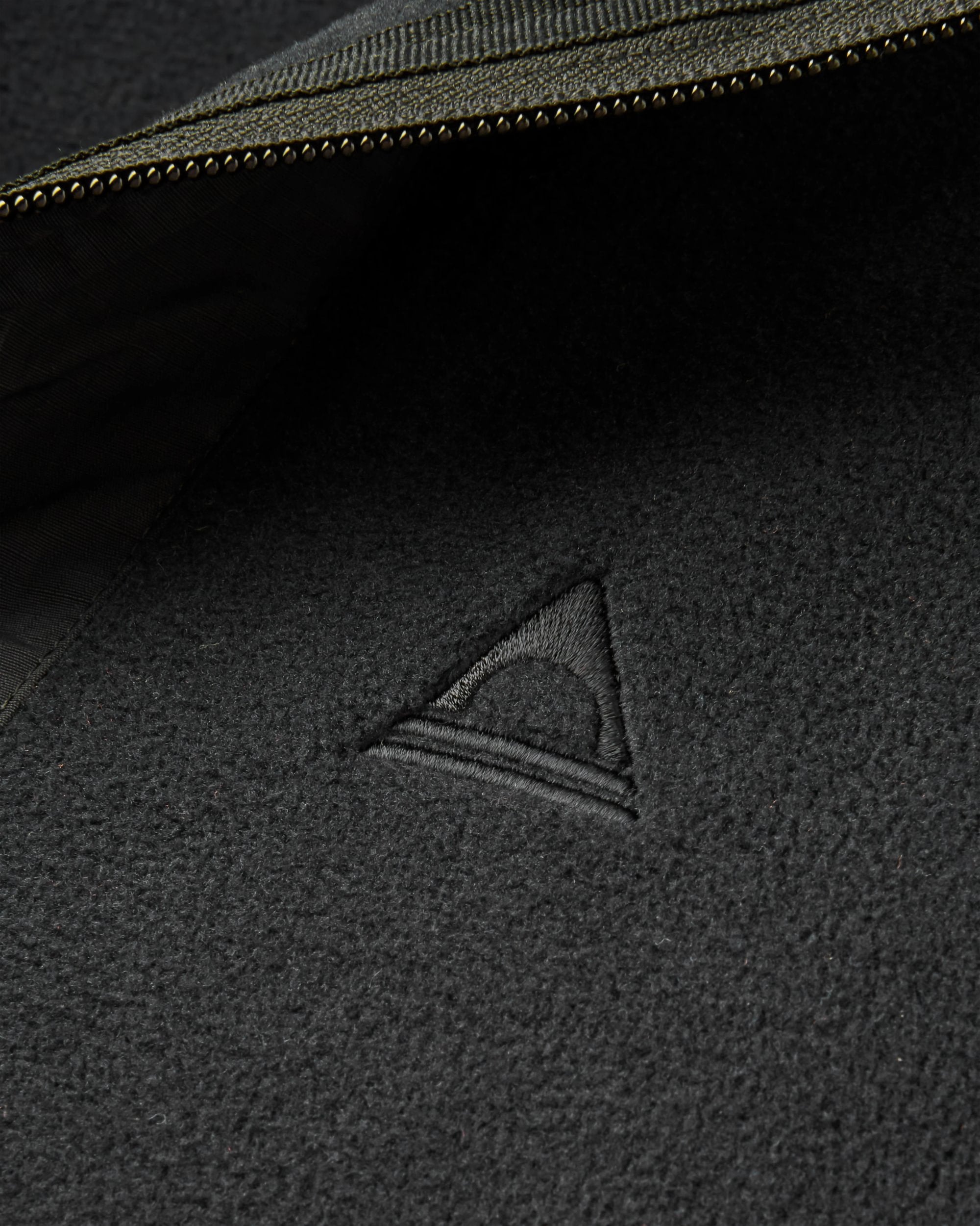 Woodland Hooded 1/2 Zip Polartec® Fleece - Black - Flatlay