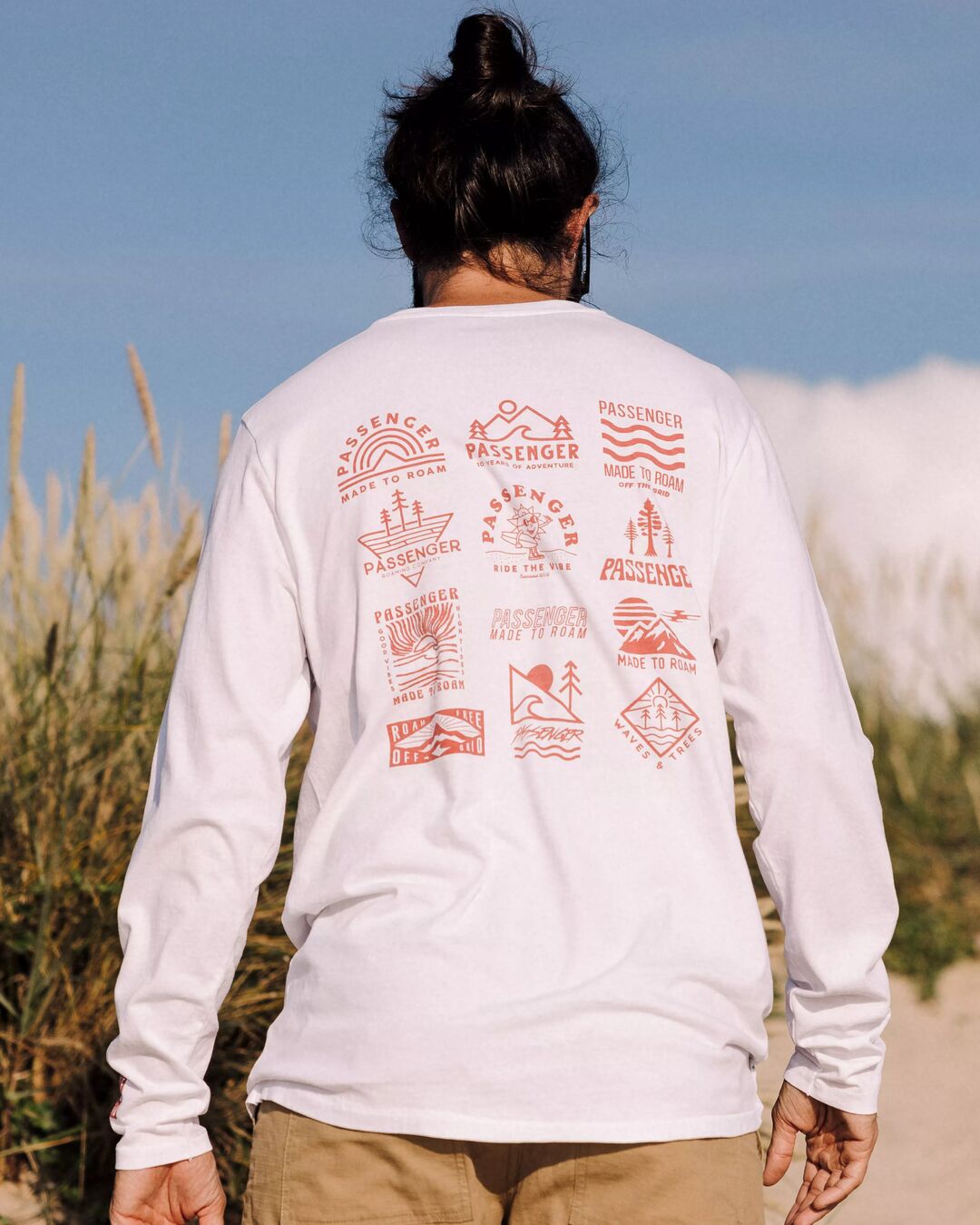 Icon LS T-Shirt - White - Lifestyle