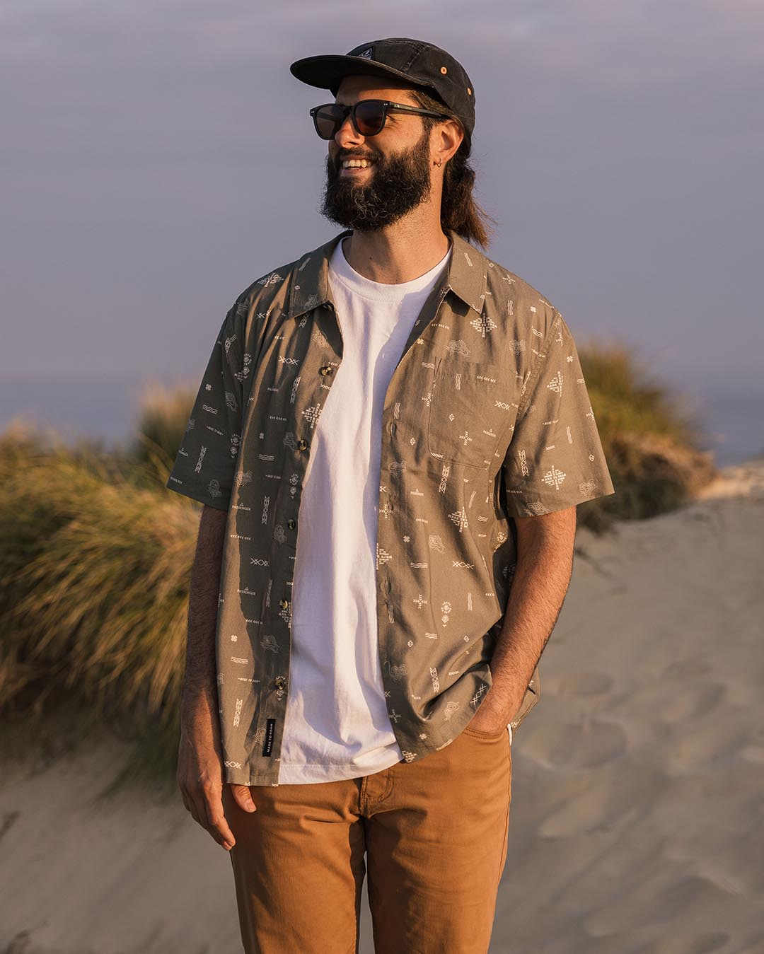 Cove Organic Cotton Short Sleeve Shirt - Olive Made To Roam - Lifestyle