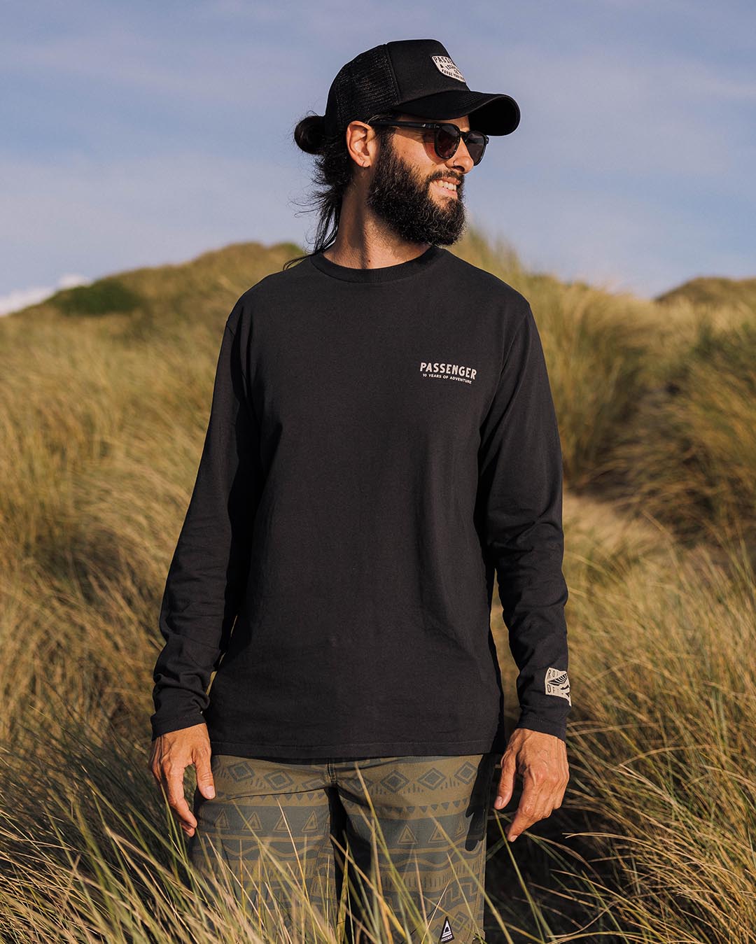 Icon LS T-Shirt - Black - Lifestyle