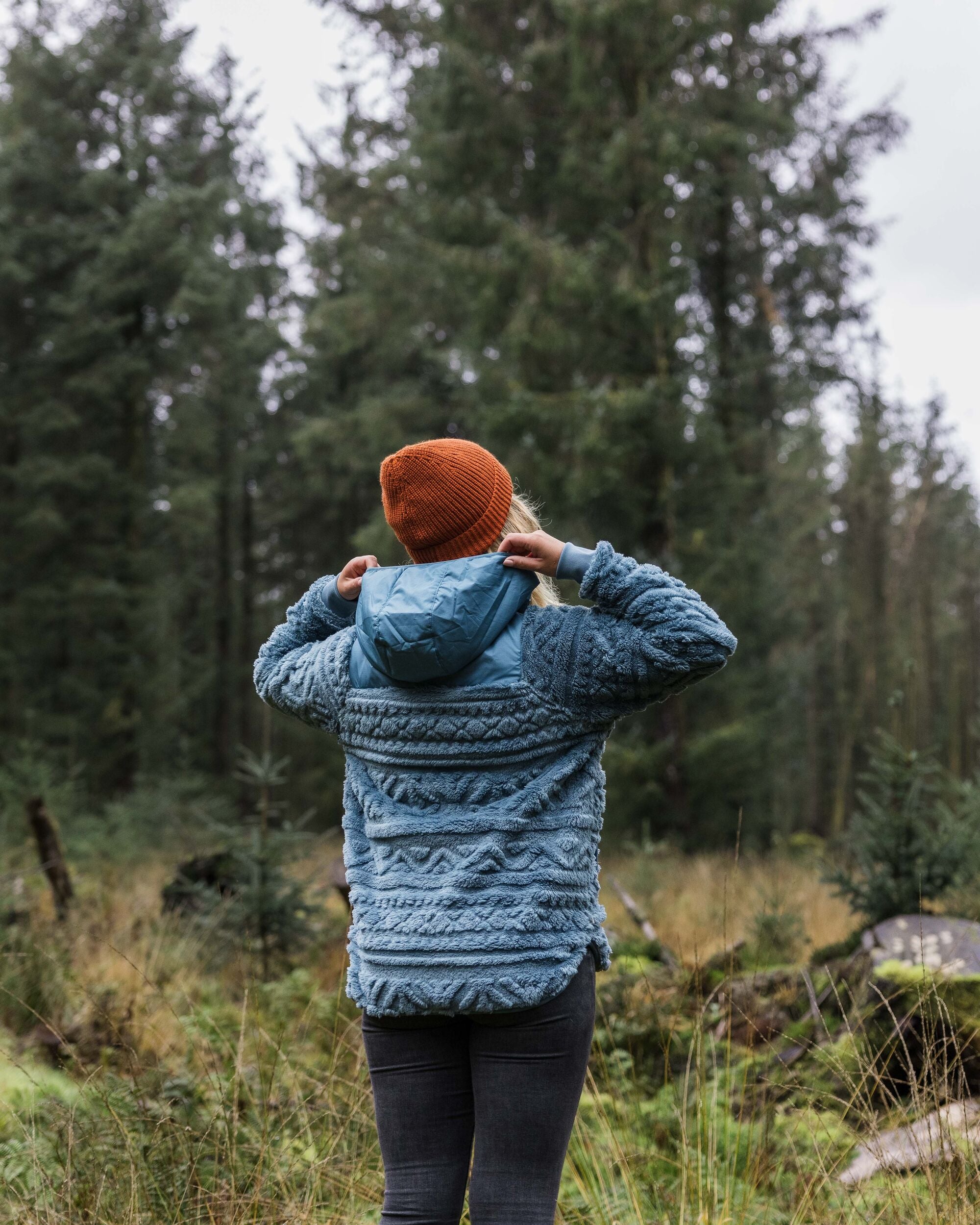 Holistic Sherpa Hooded Fleece - Washed Blue - Lifestyle