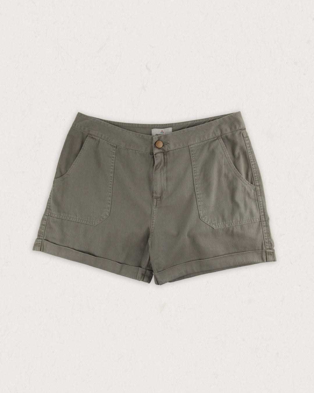 Ziggy Organic Cotton Short - Dusty Olive - Lifestyle