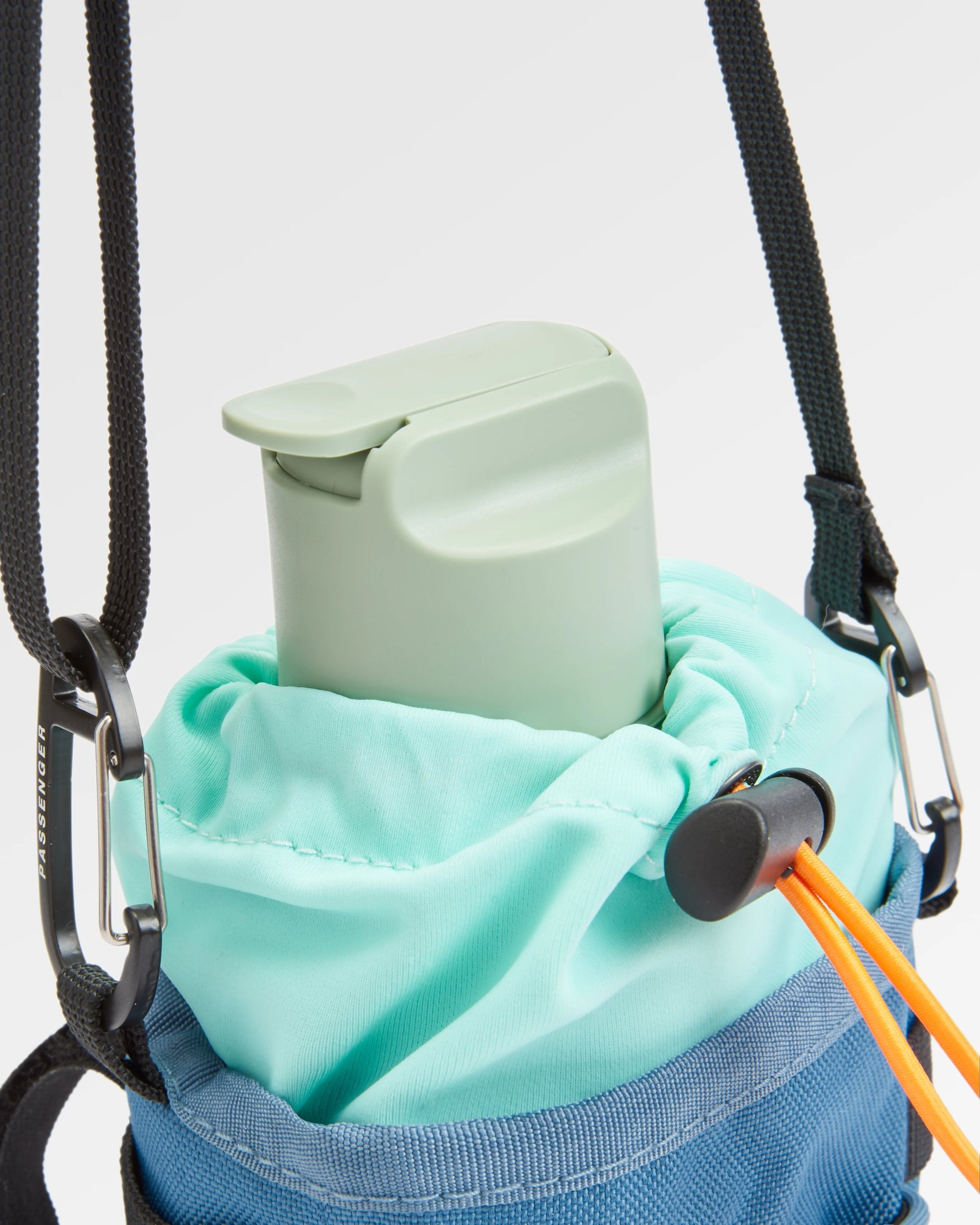 Refresh Hybrid Bottle Bag - Rich Navy/Surf Spray/Moonlight Blue - Flatlay