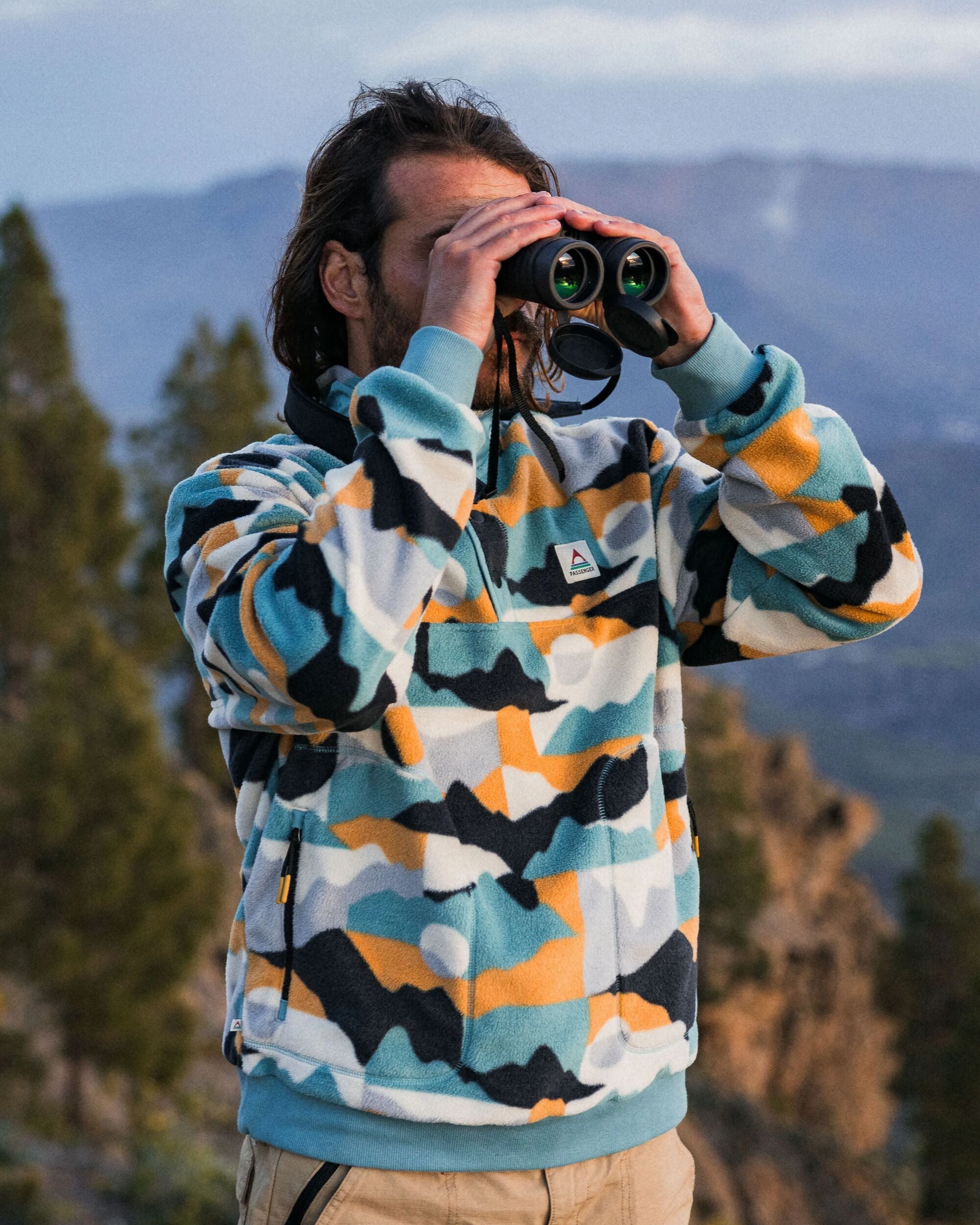 Take It Easy Polar Fleece - Vista Patchwork Arctic - Lifestyle