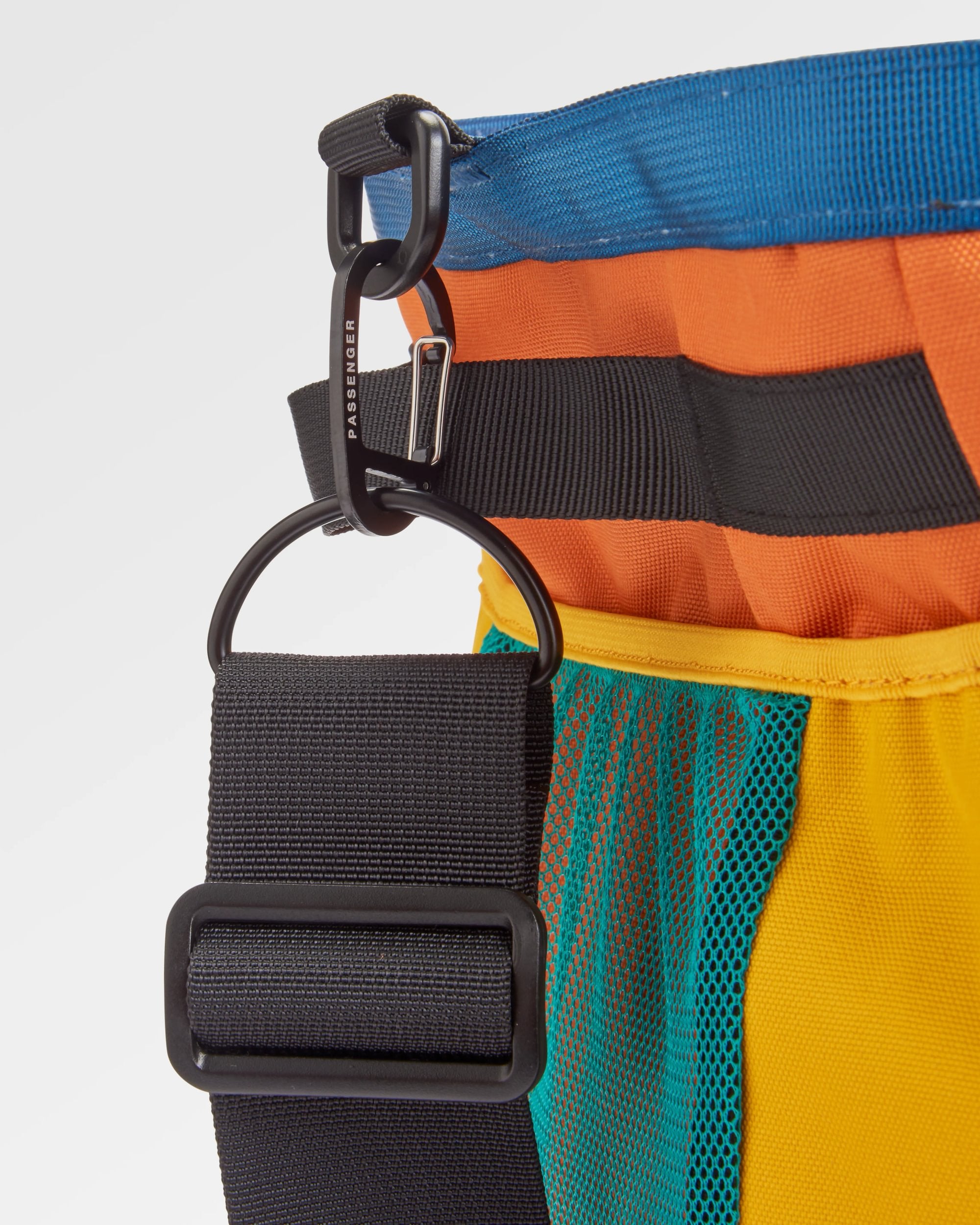 Boondocker Gear Tote 48L - Multi Colour - Flatlay