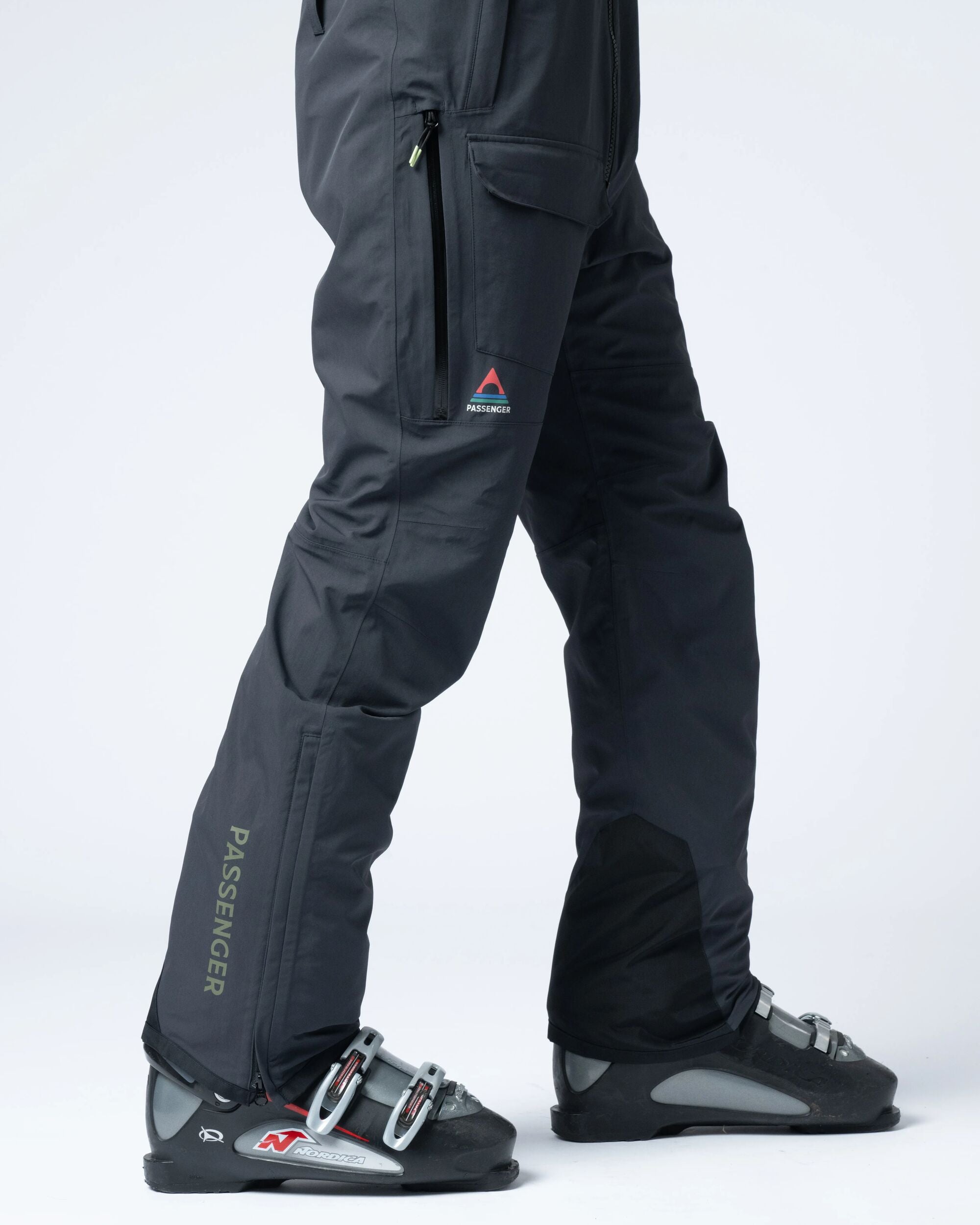 Snowscape Men's Recycled Bibpant - Black - Flatlay