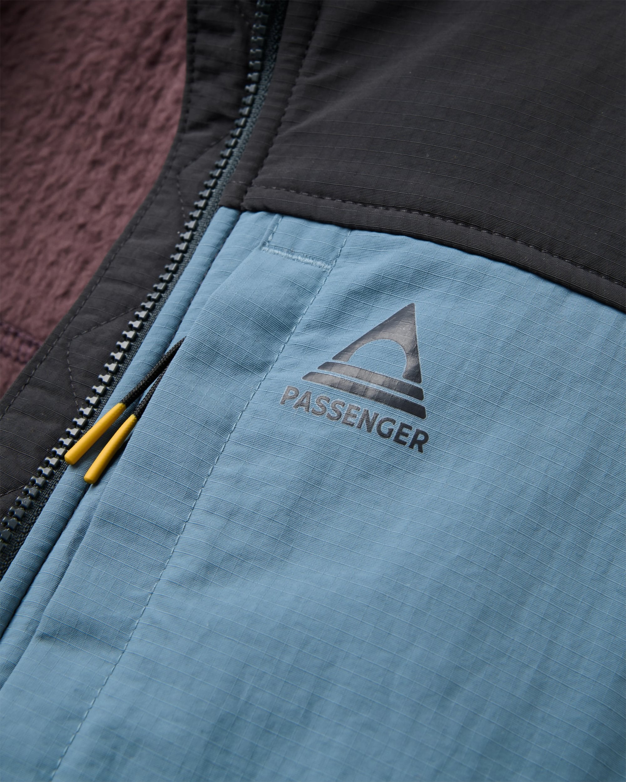 Venturescape Men's Fleece Vest - Brambleberry - Flatlay