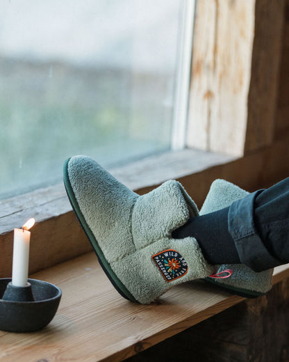 Hideaway Hut Slipper - Pistachio - Lifestyle
