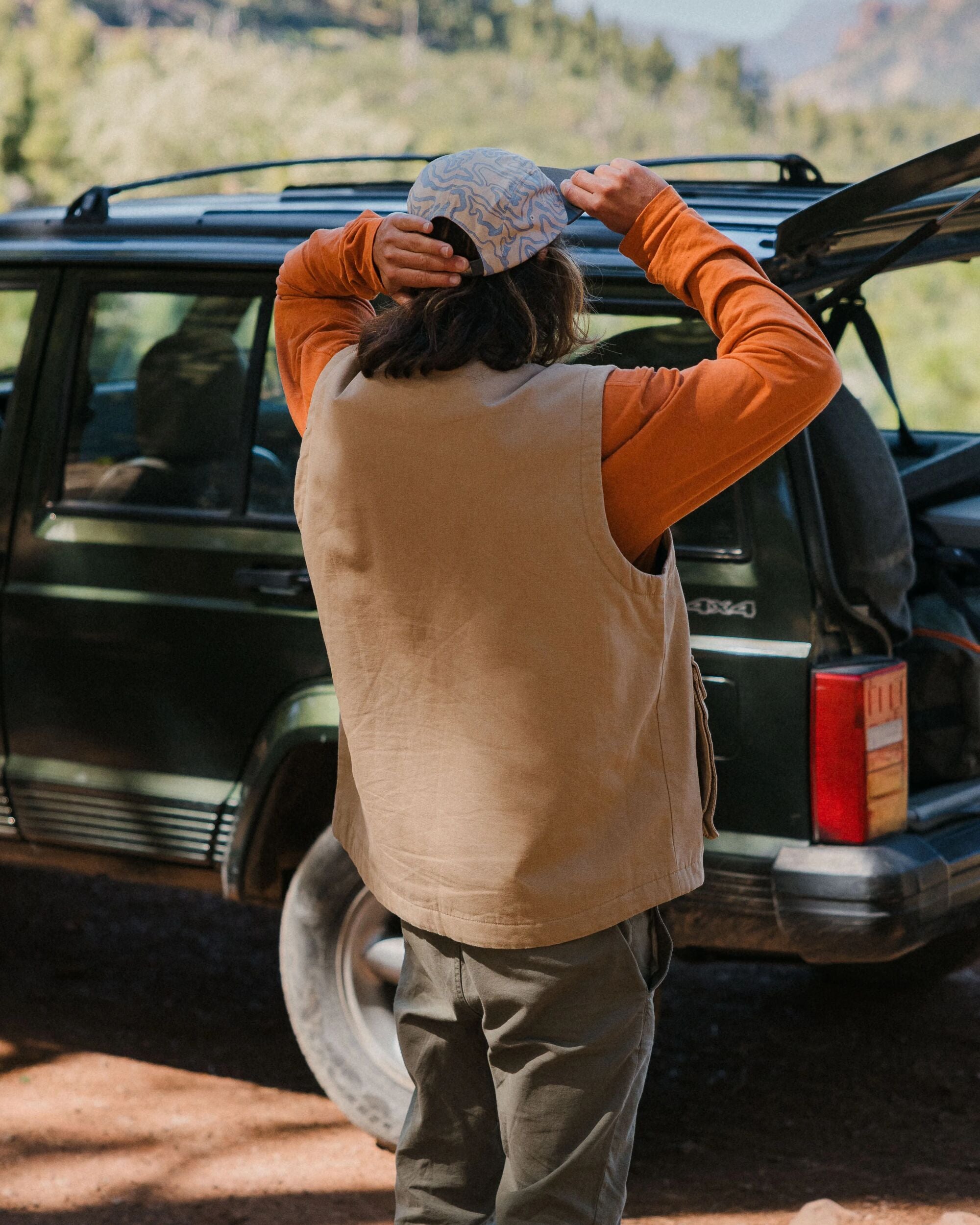 Explorers Organic Cotton Canvas Vest - Stone - Lifestyle