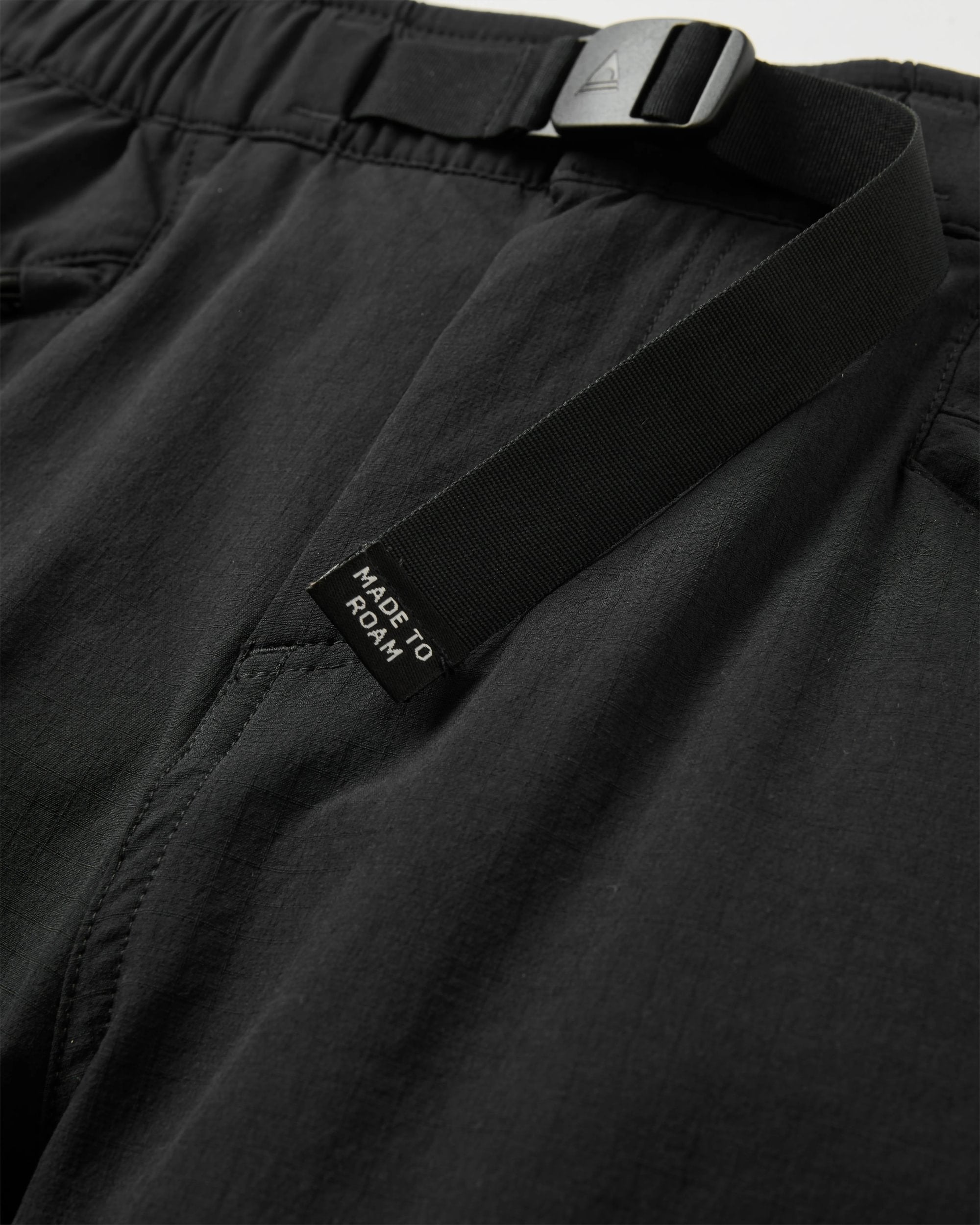 Sandstone Recycled Active Trail Short - Black - Flatlay