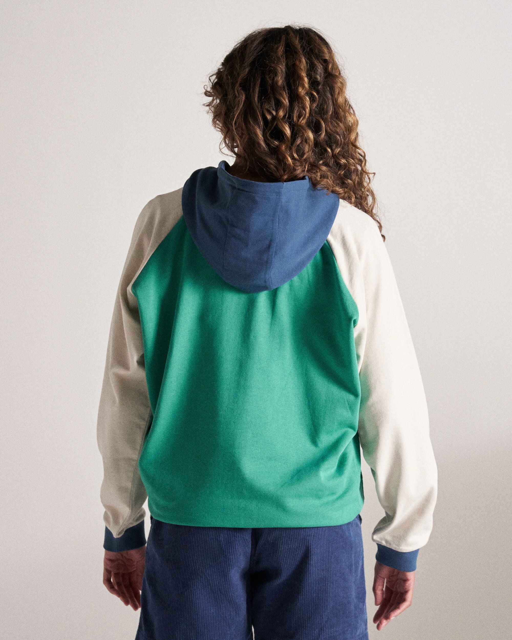 Riser Organic Cotton Hoodie - Greenlake - Studio Model