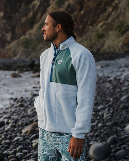 Offgrid 1/2 Zip Recycled Sherpa Fleece - Grey Marl 2 - Lifestyle