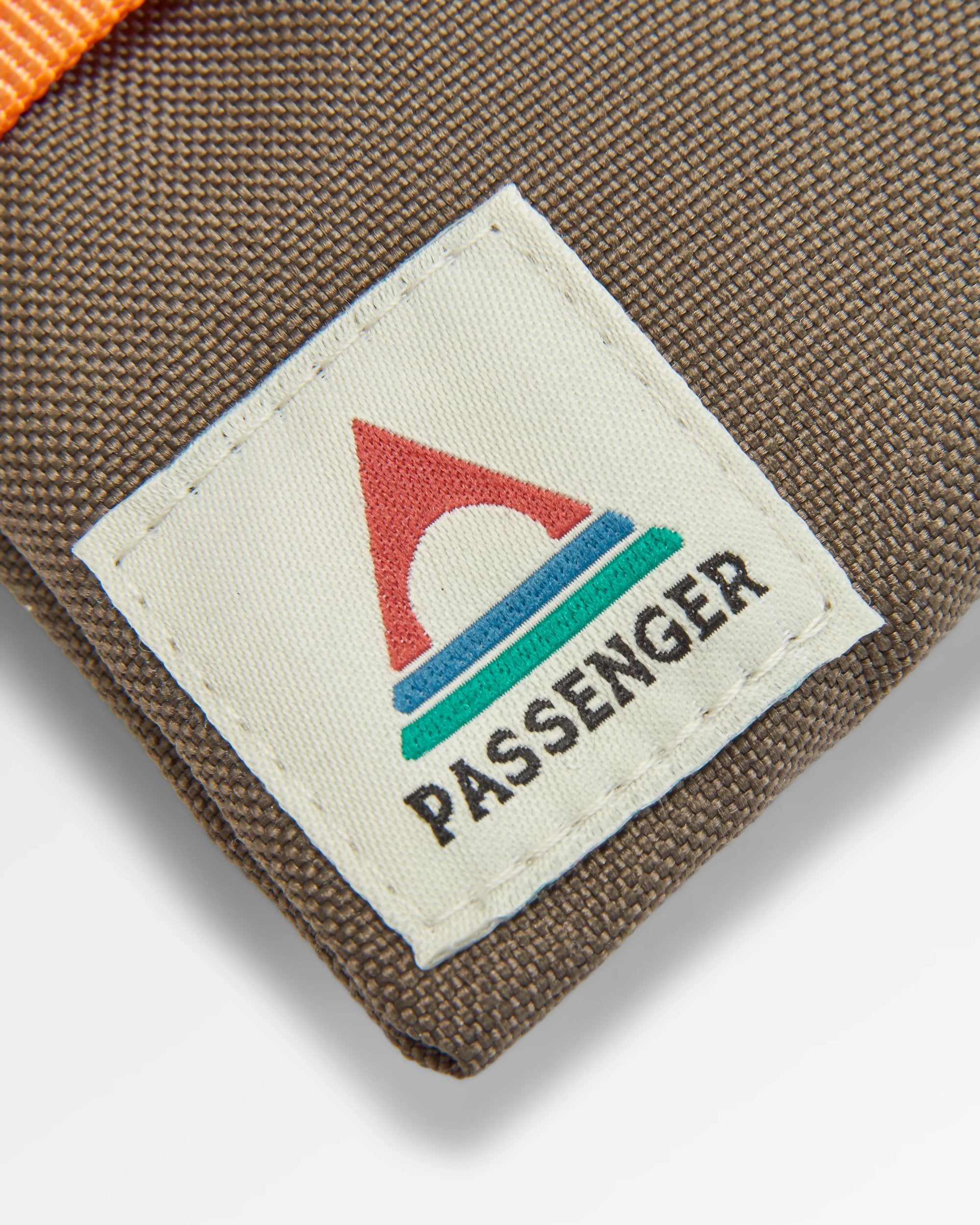 Biscuit Modular Clip On - True Black/ Khaki - Flatlay