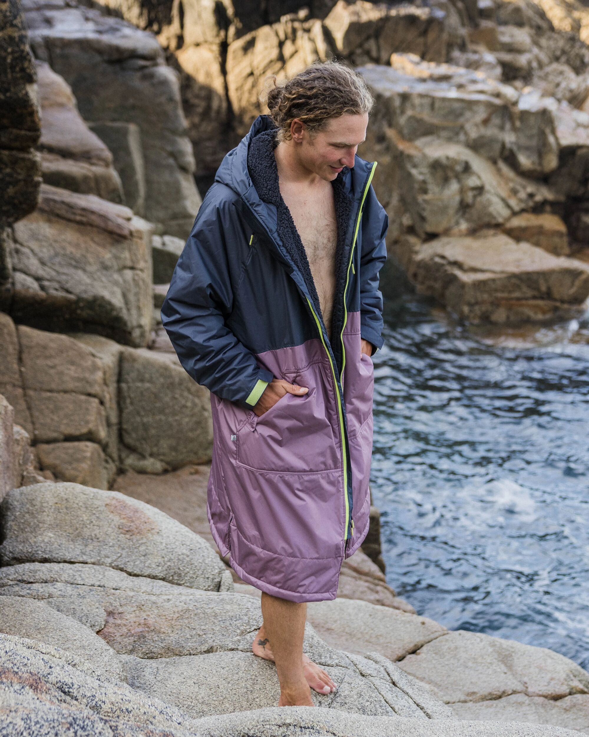 Waves Recycled Sherpa Lined Changing Robe - Grape / Charcoal - Lifestyle - Male