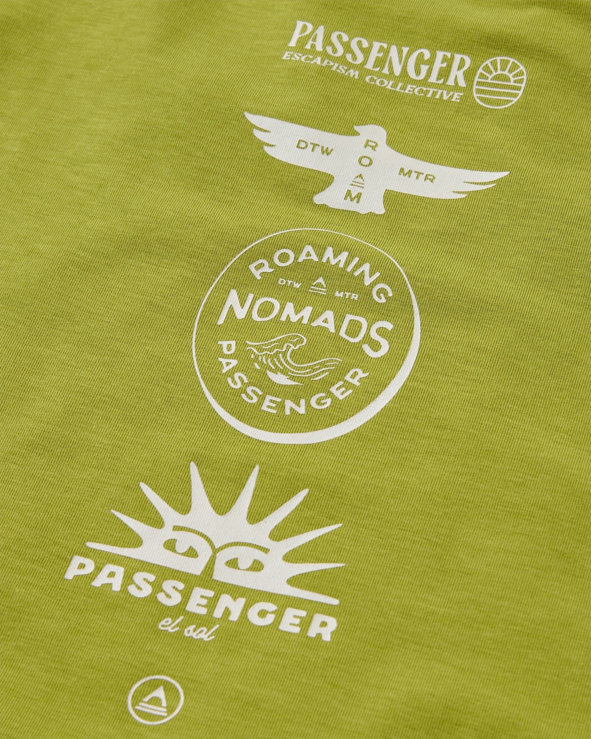 Solstice Active Vest - Clover/Tea Green - Flatlay