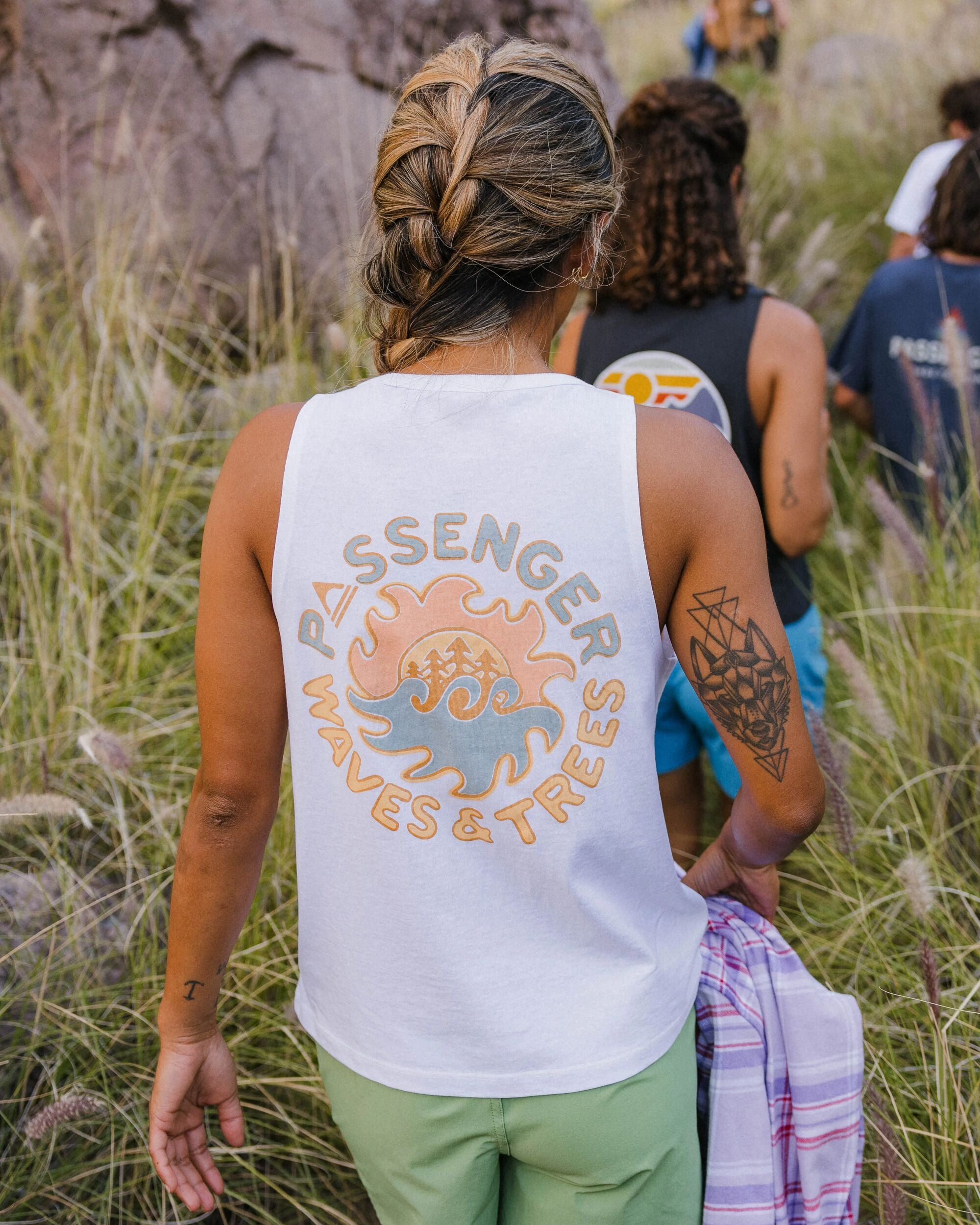 Dune Women's Recycled Cotton Vest - White - Lifestyle