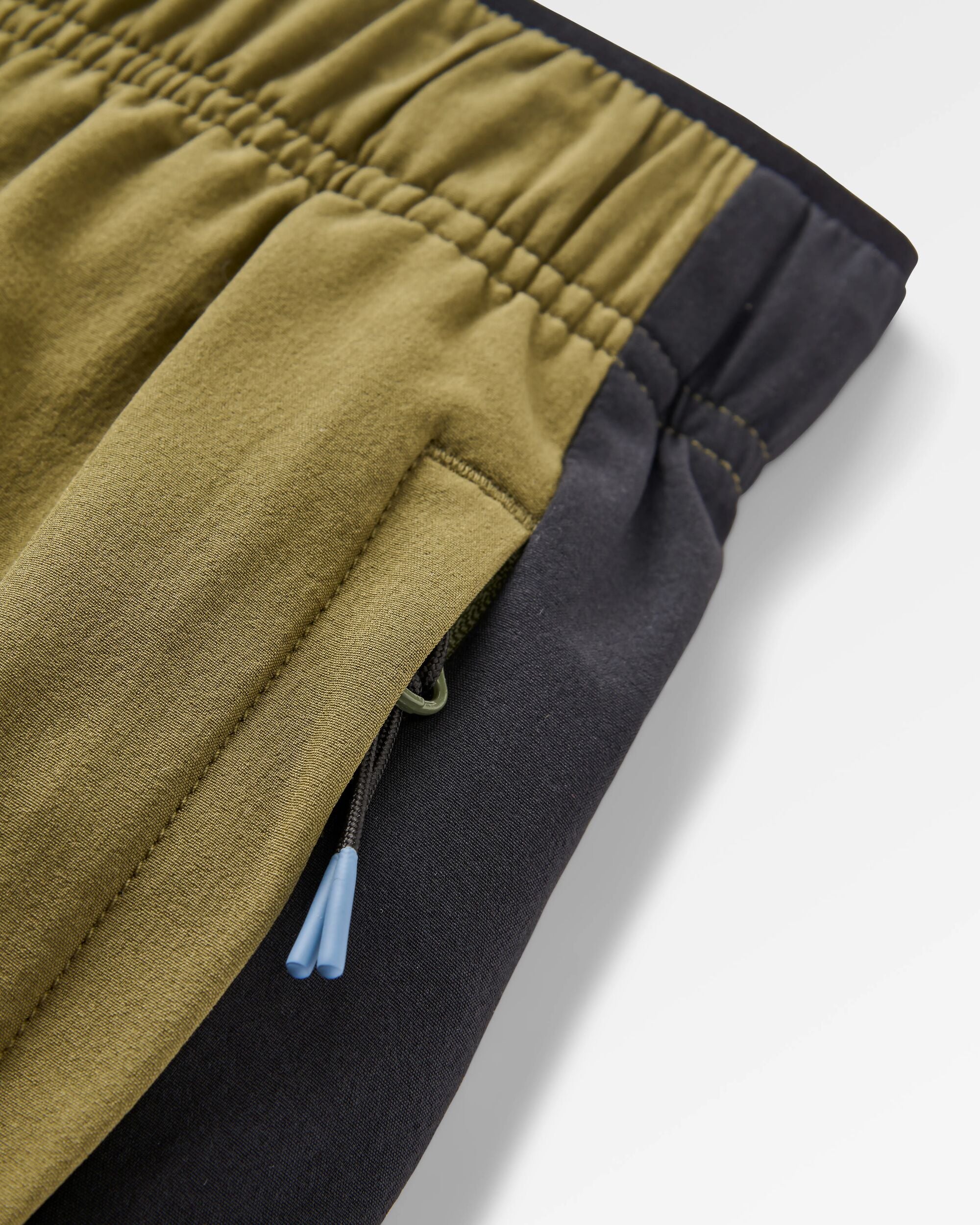 Swift Trail Short - Khaki - Flatlay