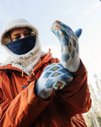 Wave Recycled Fleece Lined Mittens - Vintage White - Lifestyle